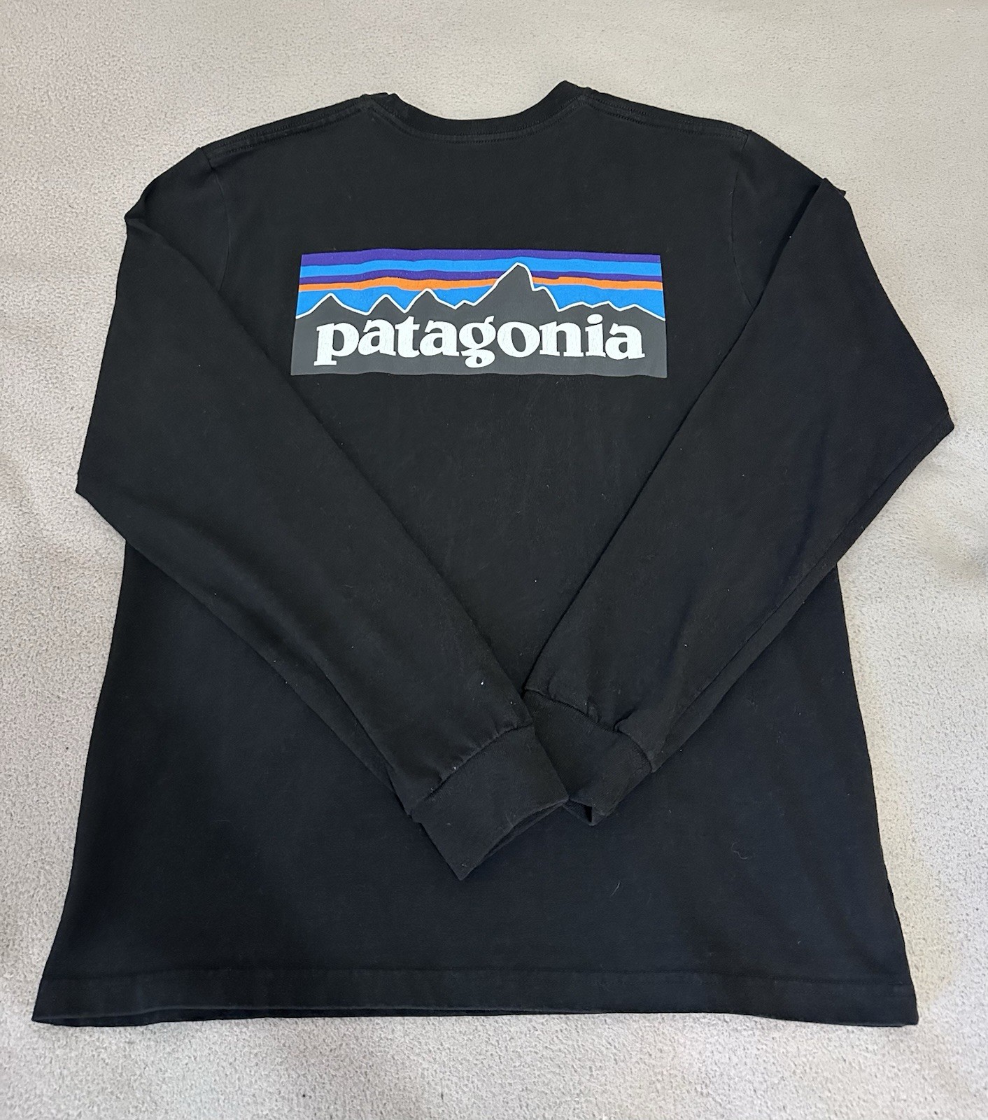 Patagonia Shirt Men’s Black Long Sleeve P-6 Graphic Logo Responsibili-Tee Size S gallery