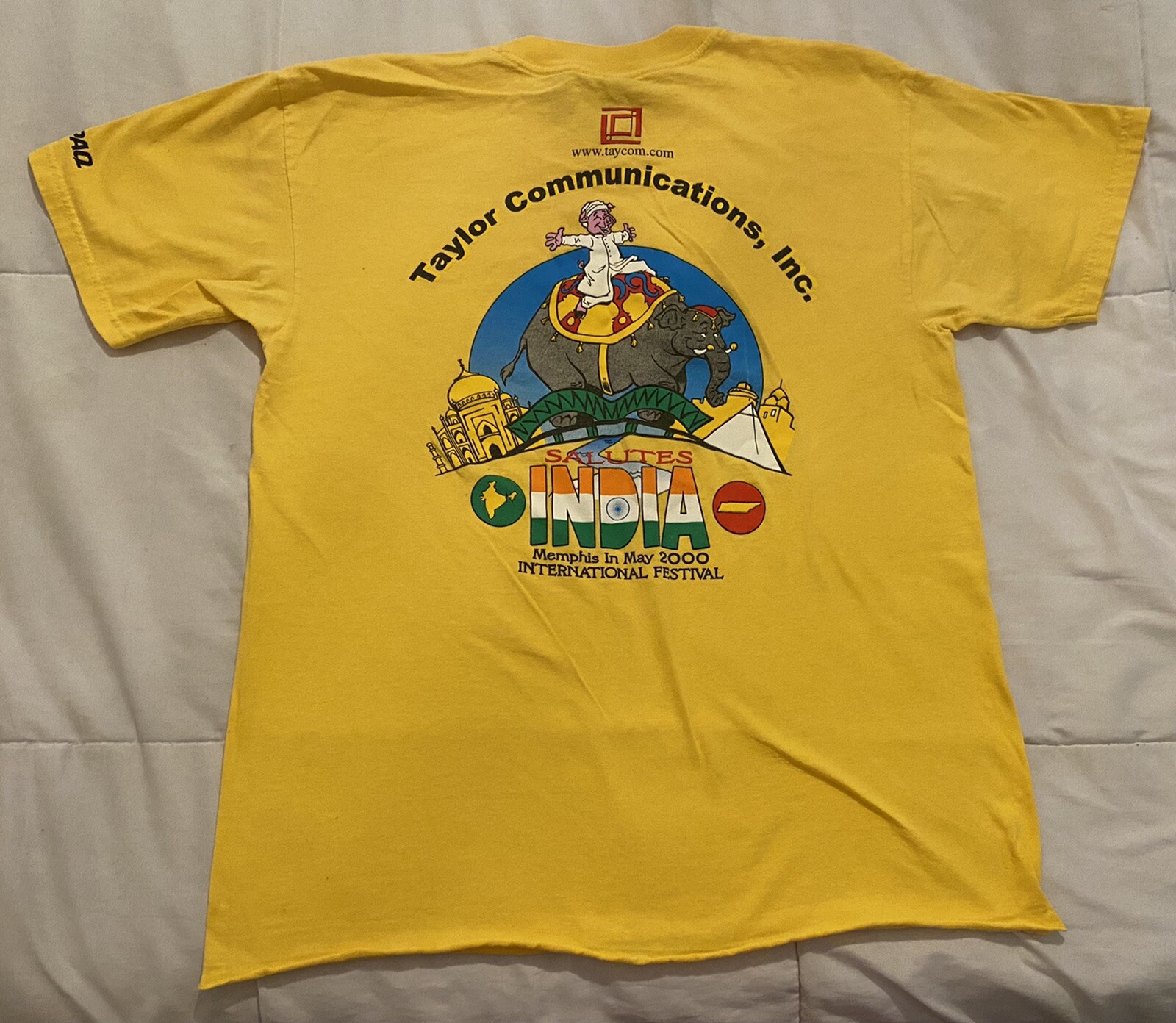 Memphis in May 2000 Salutes India Sz L T-Shirt Pig Riding Elephant Pyramid gallery