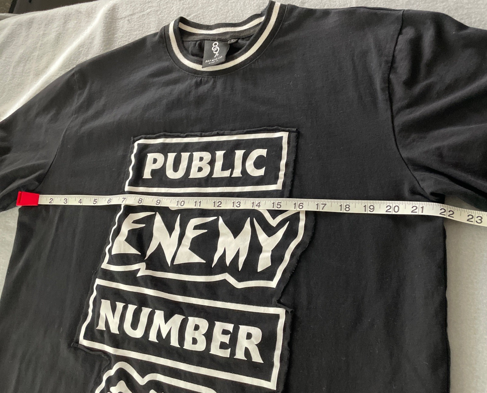 8 & 9 Mfg Co T-shirt Mens Size XL Black White “ Public Enemy Number One “ gallery