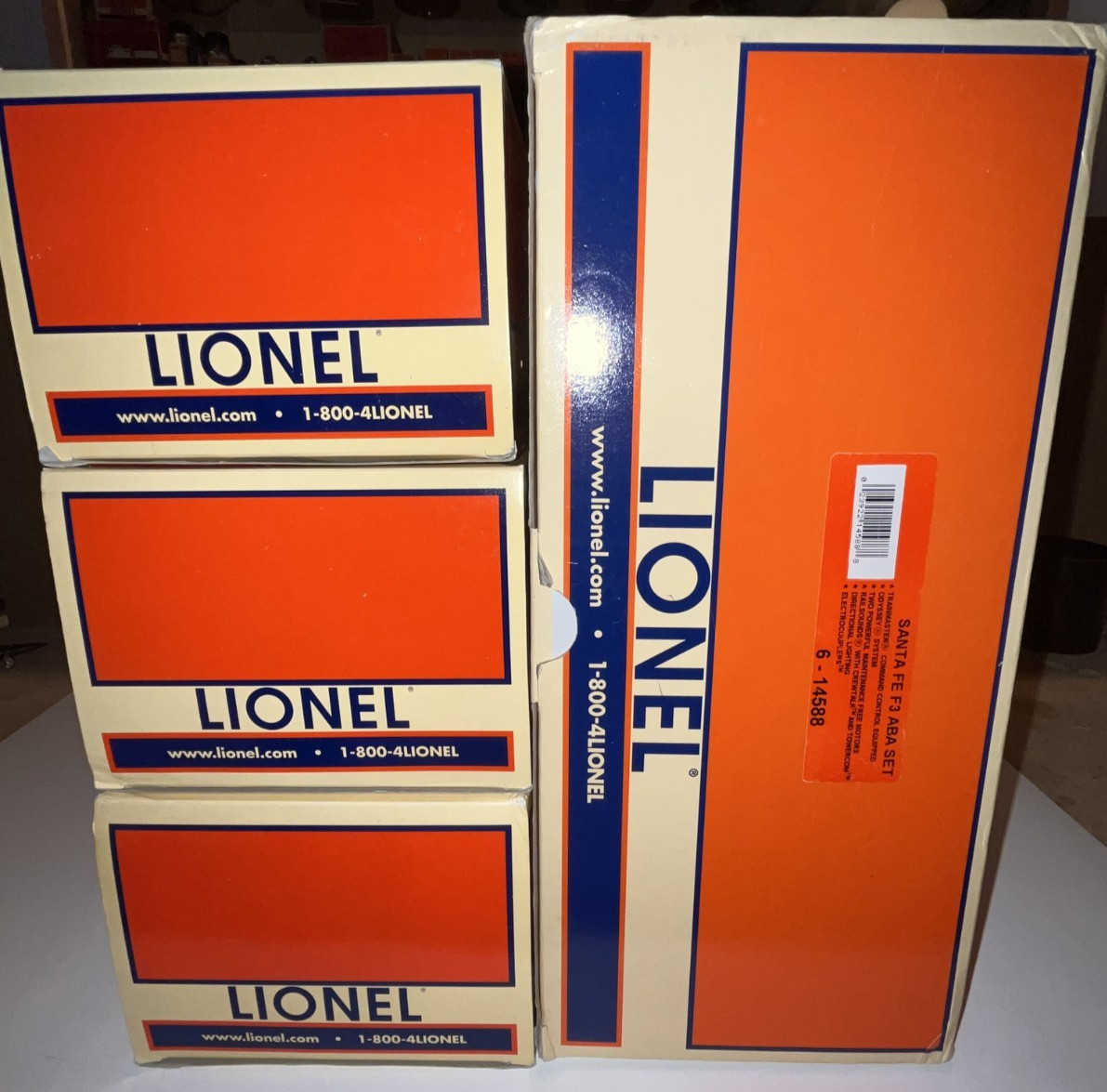 Lionel Modern 14588 Santa Fe F3 ABA with Railsounds, all boxes. Lightly run.