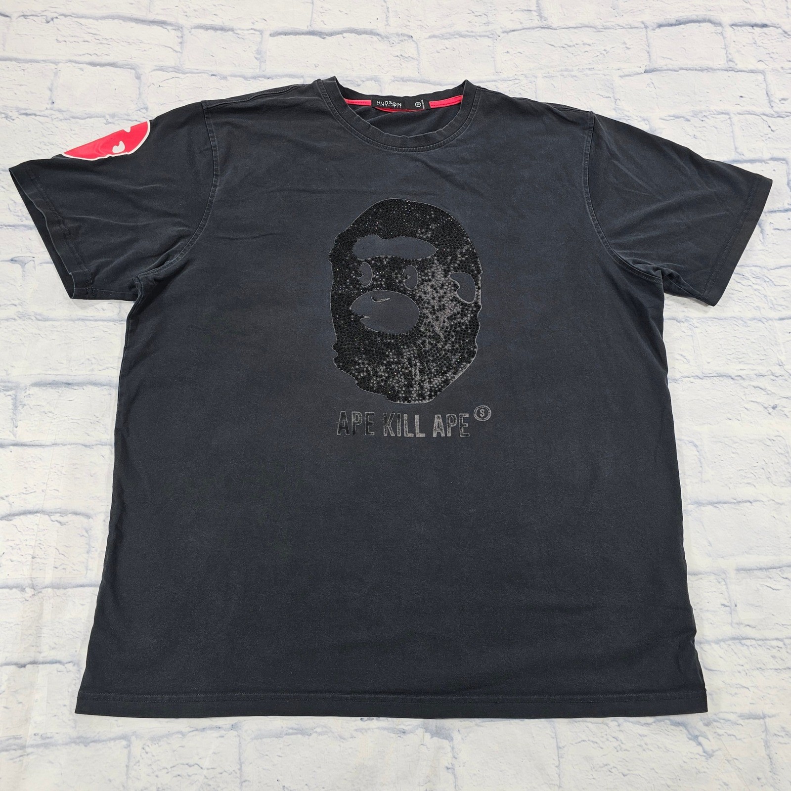 Hudson Outerwear T-Shirt MENS 2X Black Ape Kill Ape Head Graphic Streetwear gallery