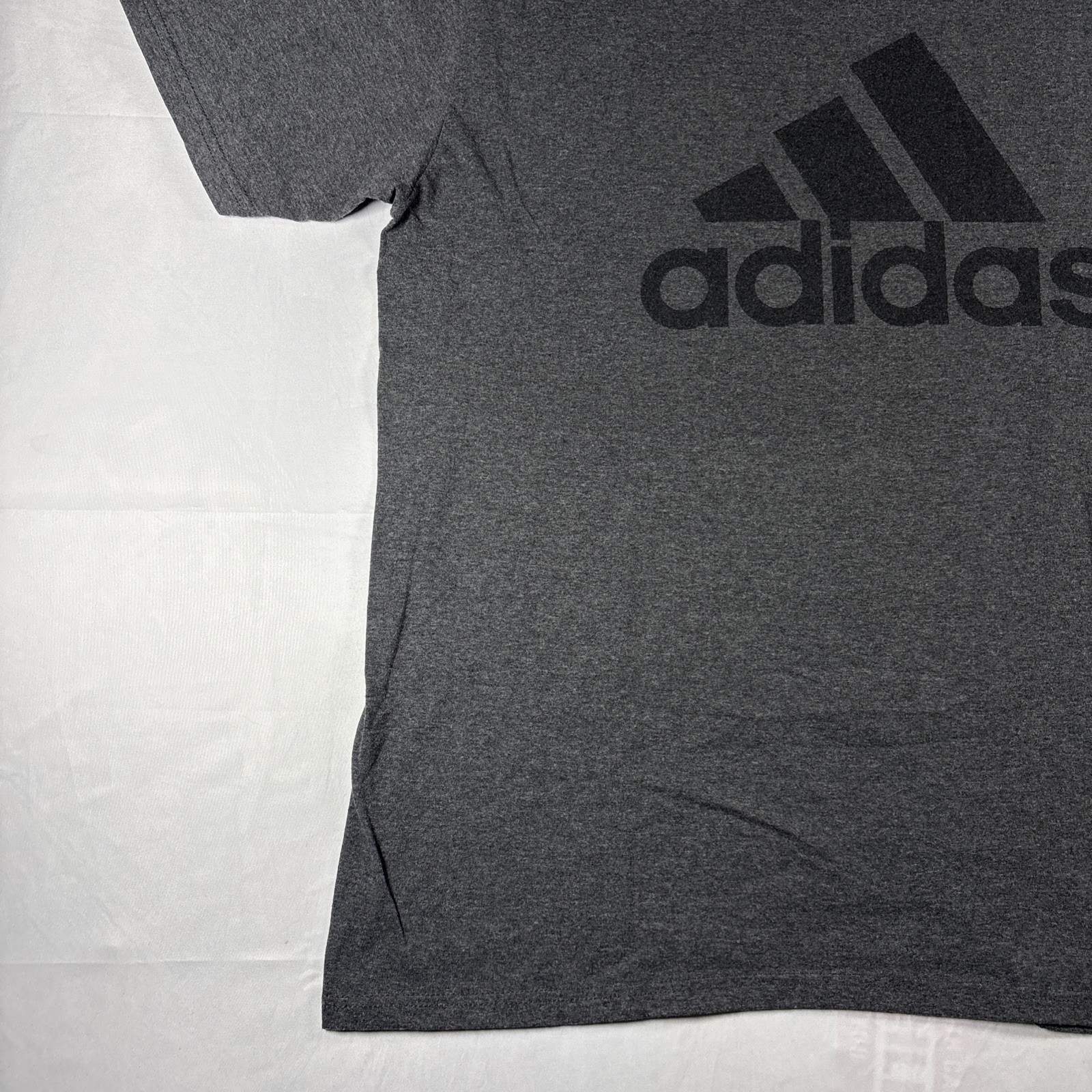 Adidas Men’s XL Amplifier Grey Short Sleeve Athletic Running Casual GO TO TEE gallery