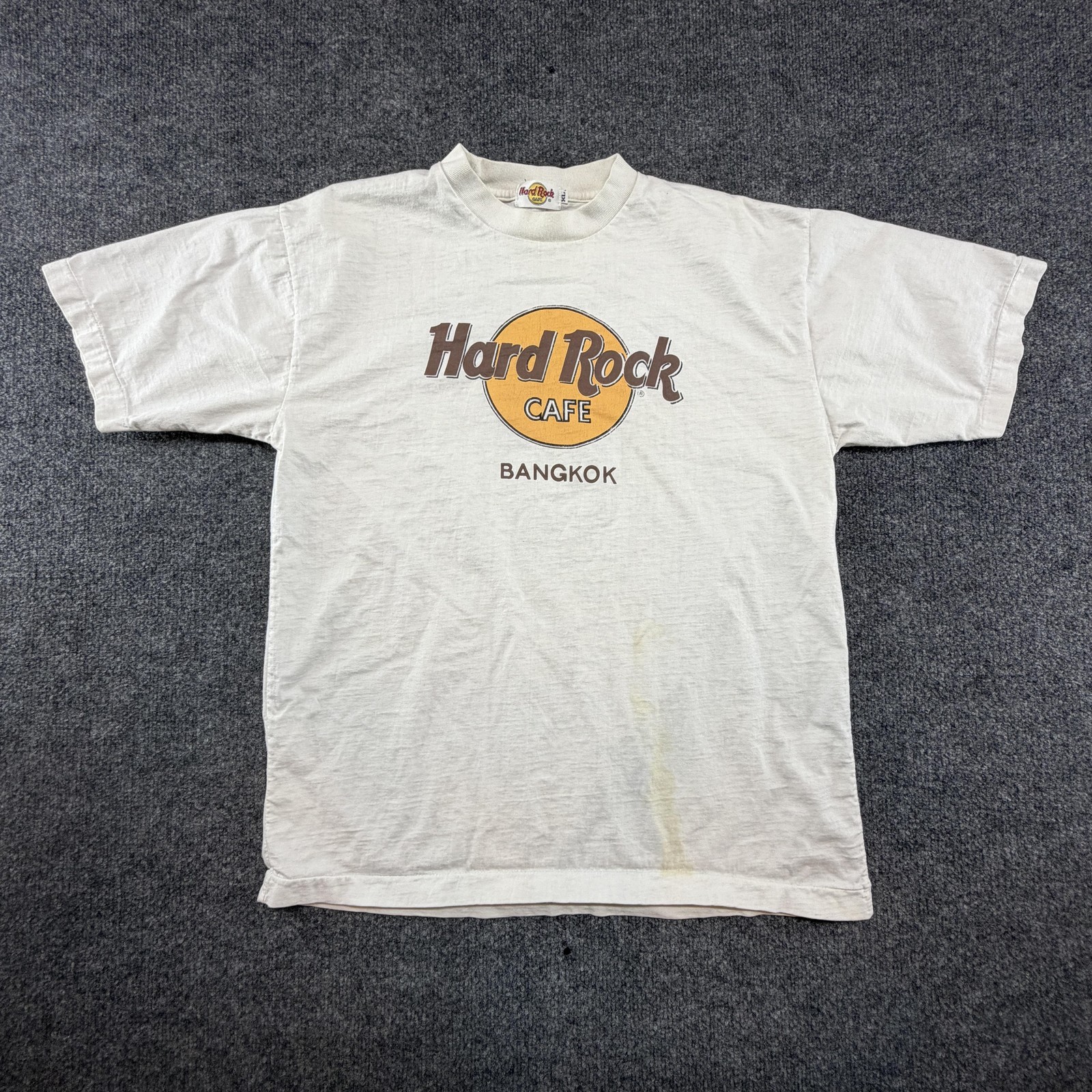 Hard Rock Cafe Bangkok Shirt Mens XL White Logo Tourist Souvenir Tee Thailand