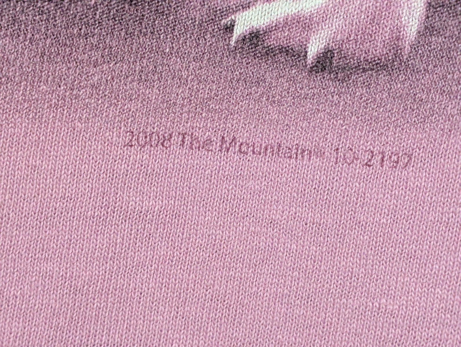 The Mountain Mens T-shirt Vintage Purple "Wolf Rising" Leather Tag XL #6437 gallery