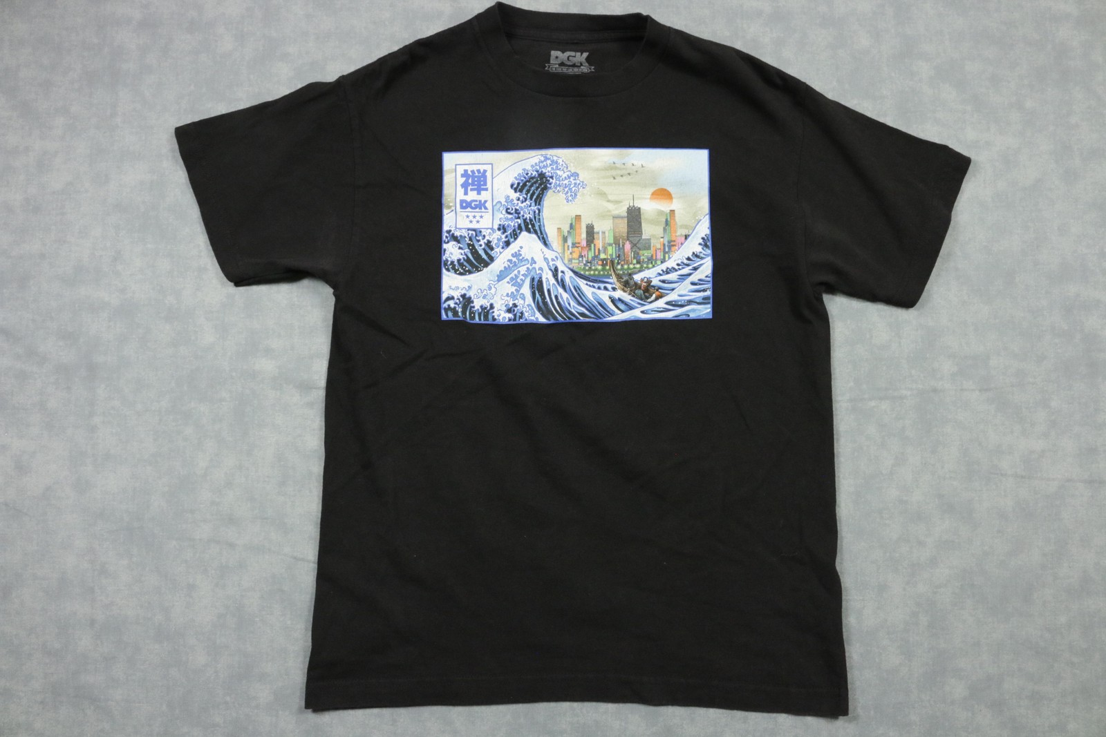 DGK Shirt Mens Medium Black Great Wave Chicago Graphic Tee Urban Skate T-Shirt gallery