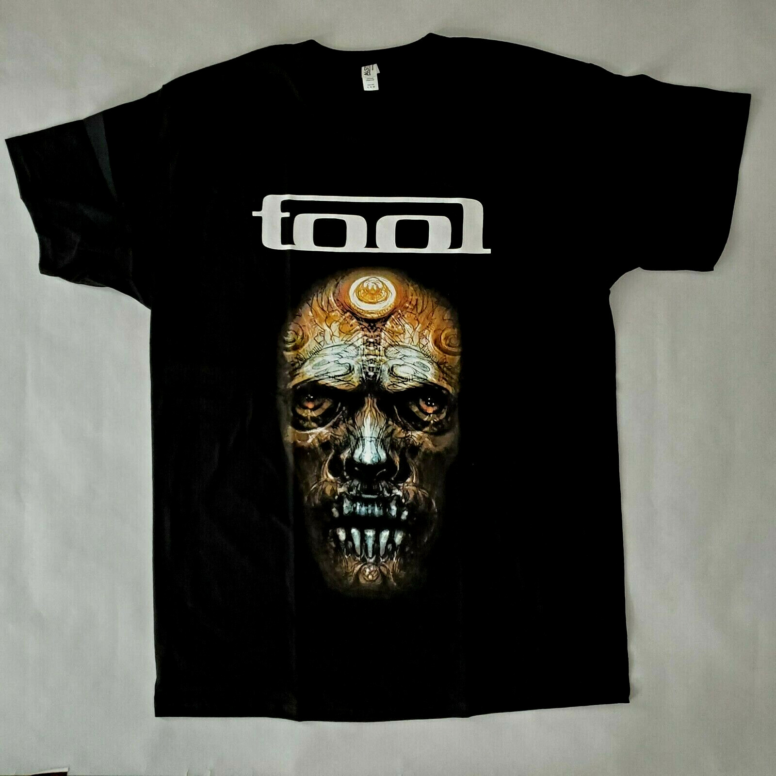 FREE SAME DAY SHIPPING New TOOL LATERALUS Color Shirt Size Medium gallery