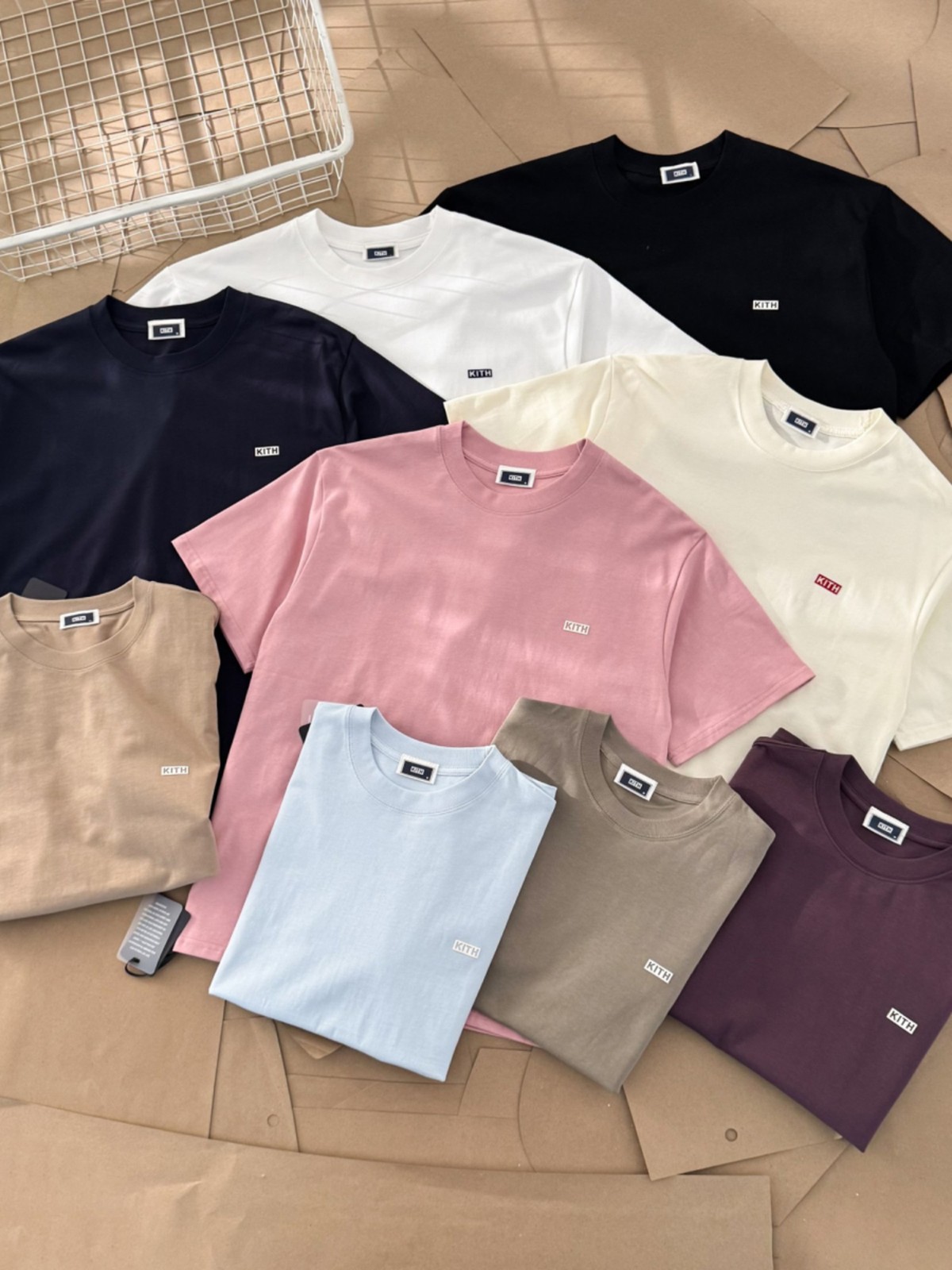 Kith Simple Flocked Small Box Logo Loose Neck Solid Color Short Sleeve Couple gallery