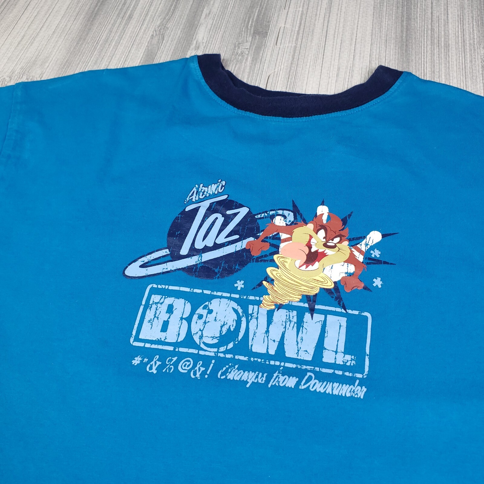 Looney Tunes Atomic Taz Bowl T-Shirt Large Blue Short Sleeve Cartoon Vtg Y2K gallery