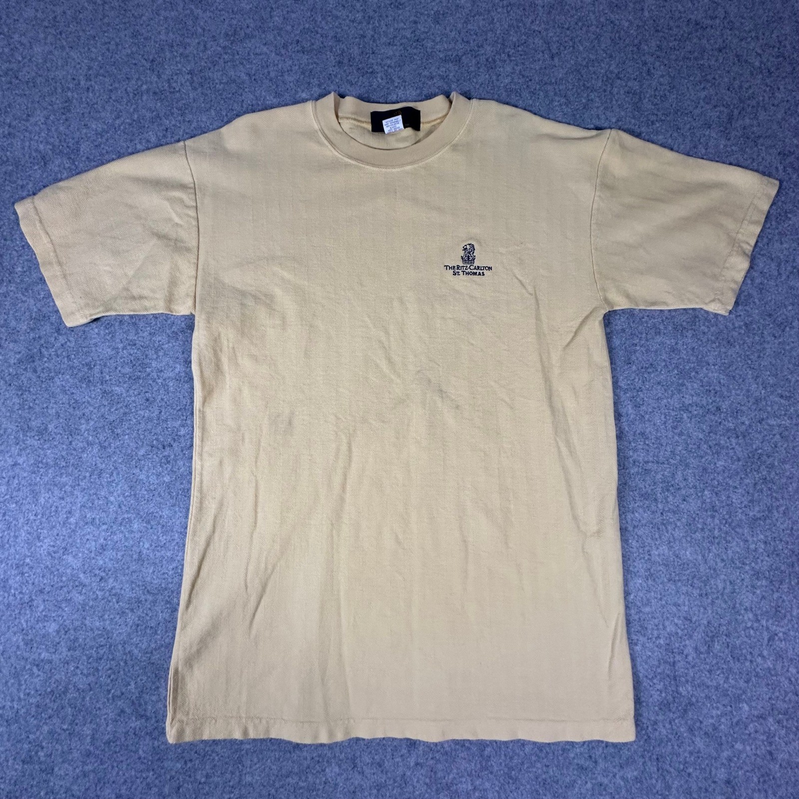 The Ritz-Carlton T-Shirt Size Medium Yellow Mens St. Thomas Herringbone Knit