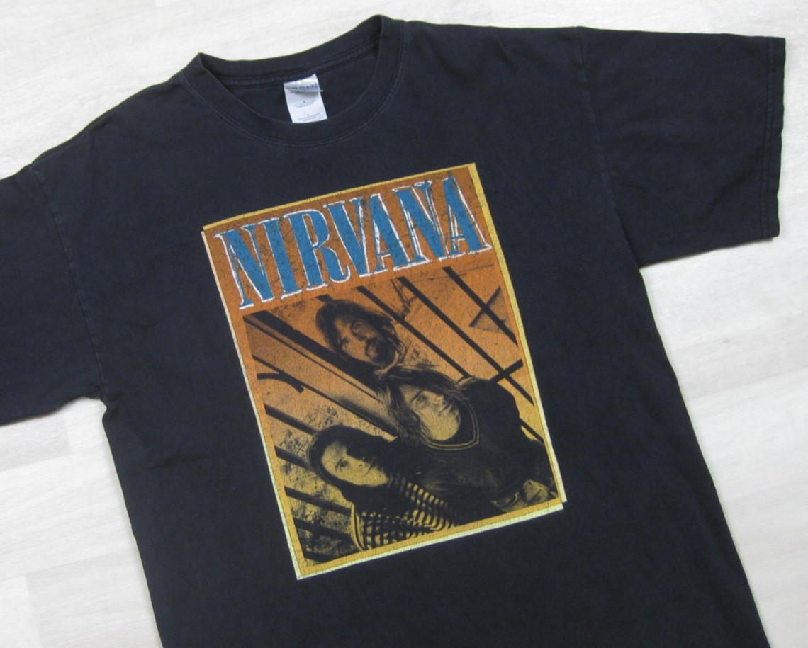 Vintage Y2K Nirvana T-Shirt Men's (L) Kurt Cobain Grunge Rock 2004 End of Music gallery