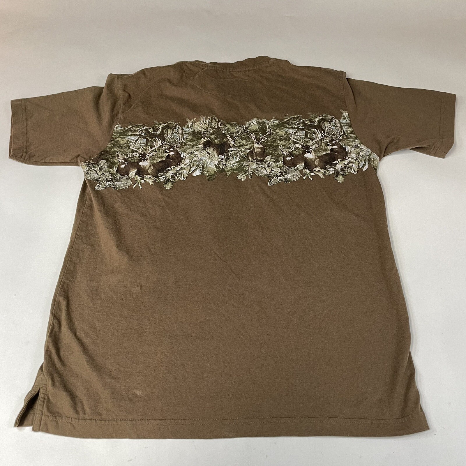 Vintage Bluff Creek Outfitters Men’s Graphic Tshirt Medium Casual Formal Deer gallery