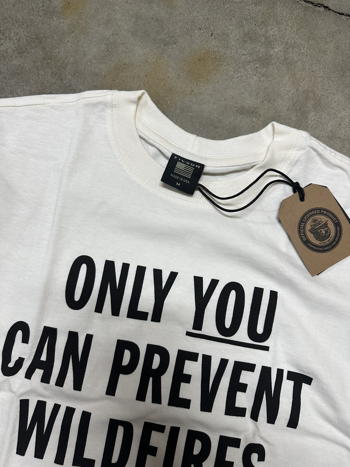 NWT Filson Smokey The Bear Only You Can Prevent Wildfires Mens Limited White XL gallery