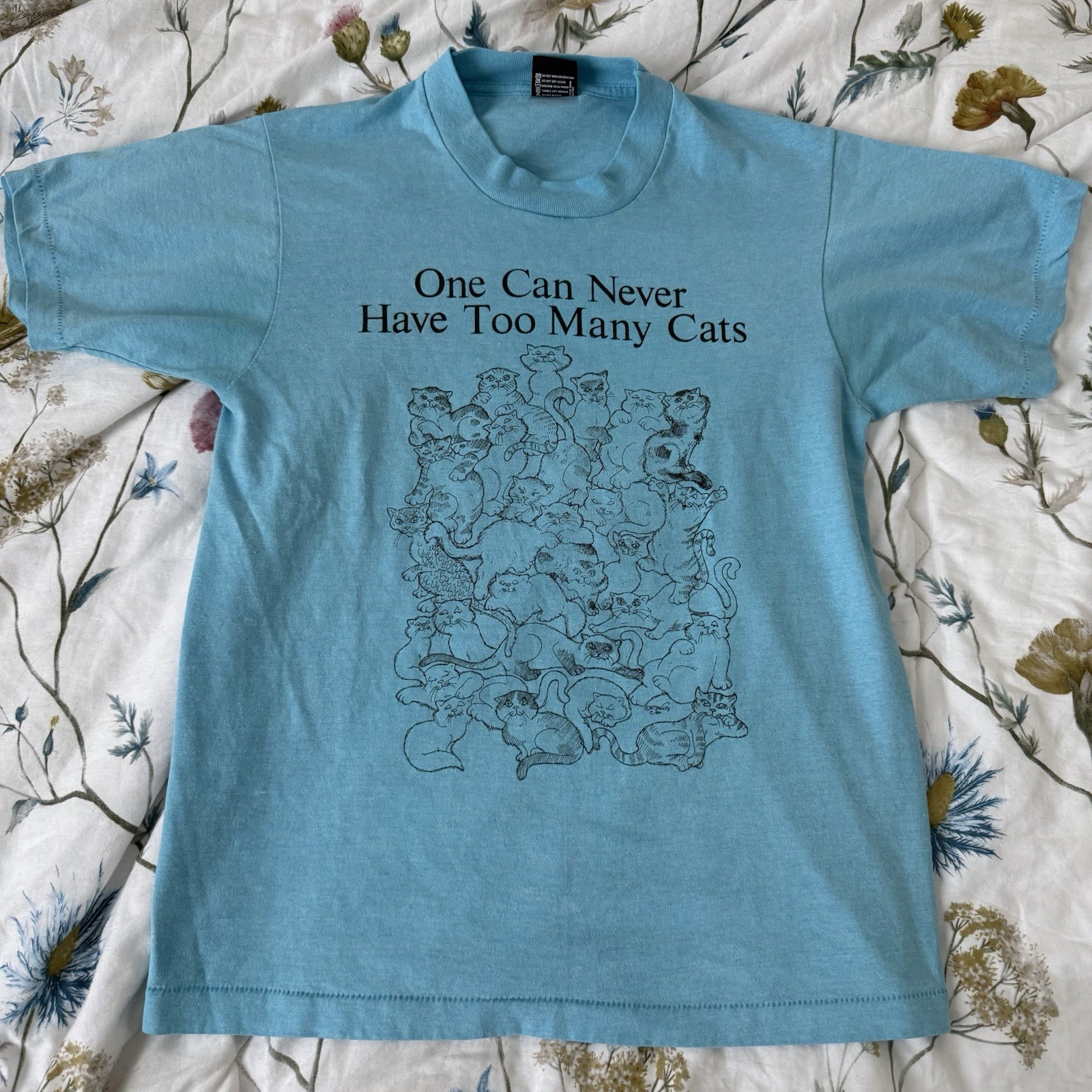 Vintage 80s 1986 Cat Lover T Shirt Blue One Can Never Have Too Many Cats Size M gallery