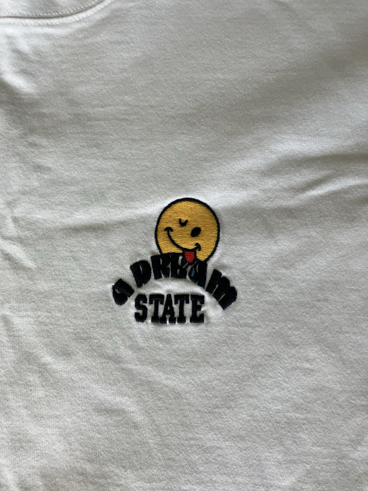 Levis Minimalist A Dream State White T-shirt Smiley Face Mens L Relaxed Fit gallery