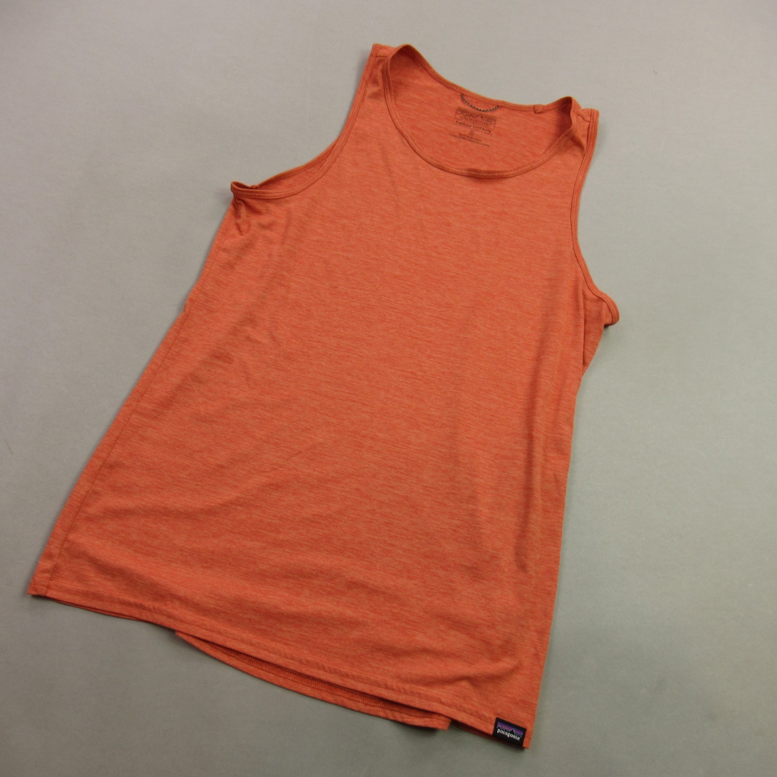 Patagonia Shirt Mens Small Sleeveless Crew Neck Workout Lightweight Orange gallery