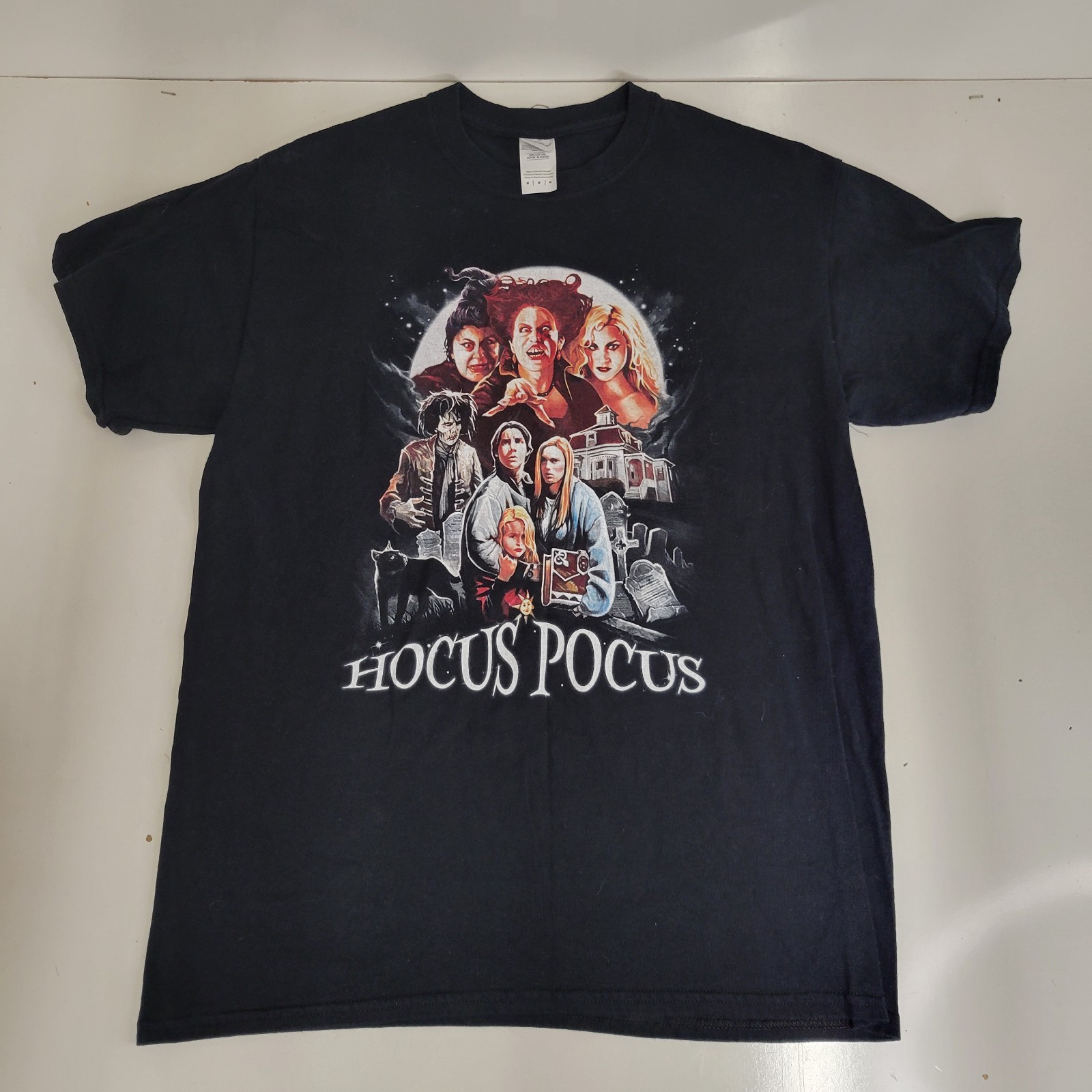 Hocus Pocus Movie Size M Black Graphic T Shirt Sanderson Sisters Horror Gildan gallery