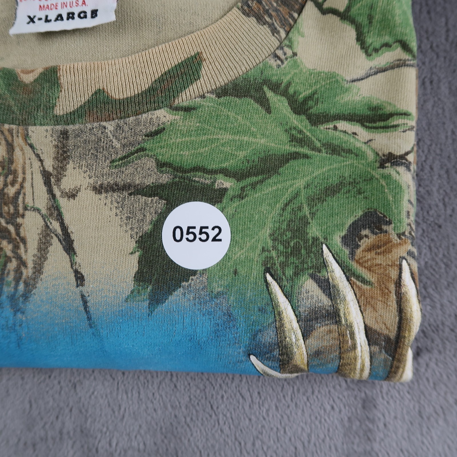 Vintage 90s Real Tree Camo XL Deer Graphic Animal Classic Outdoor T Shirt gallery