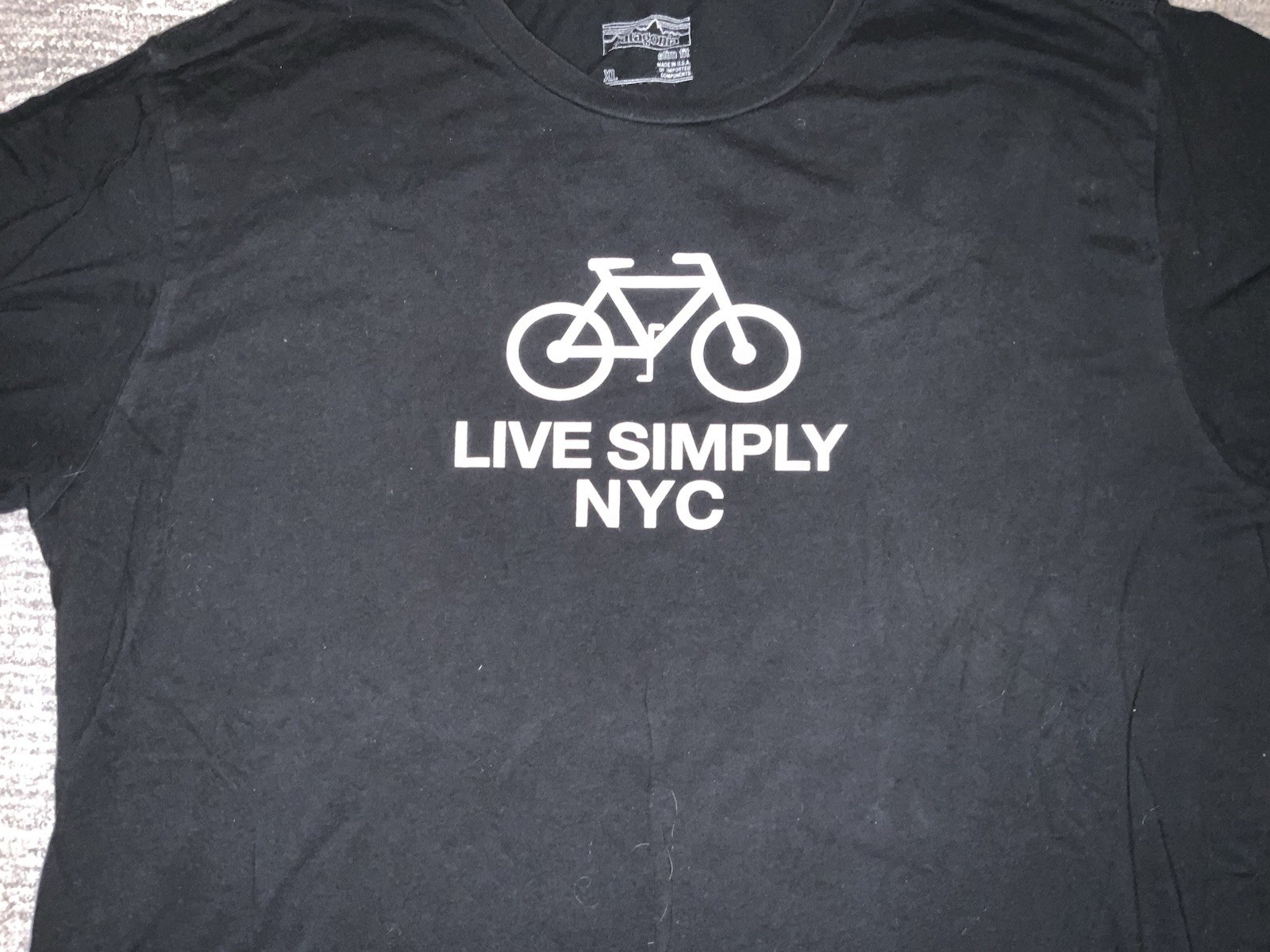 Patagonia NYC T Shirt XL Live Simply NEW YORK CITY Graphic Tee gallery