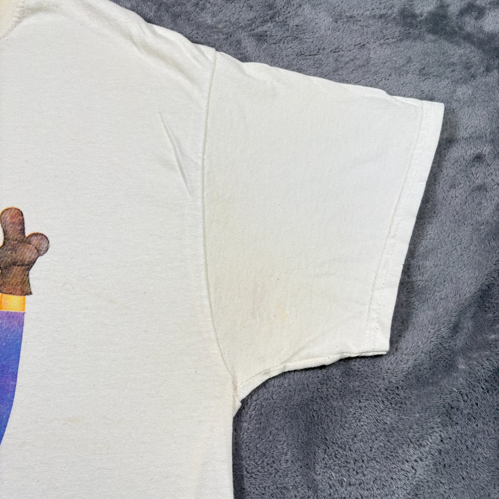 Vintage Gildan T-Shirt Mens Large White Cotton Minion FC Barcelona Graphic Print gallery