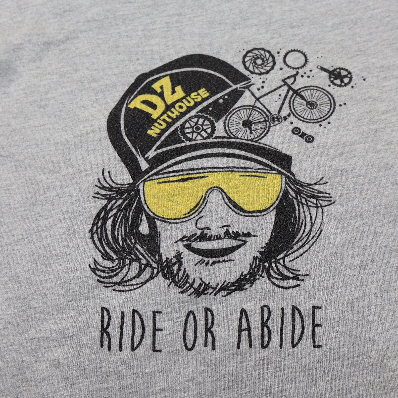 DC Nuthouse Ride or Abide Graphic T-Shirt Mens Medium Gray (see photo for flaw) gallery