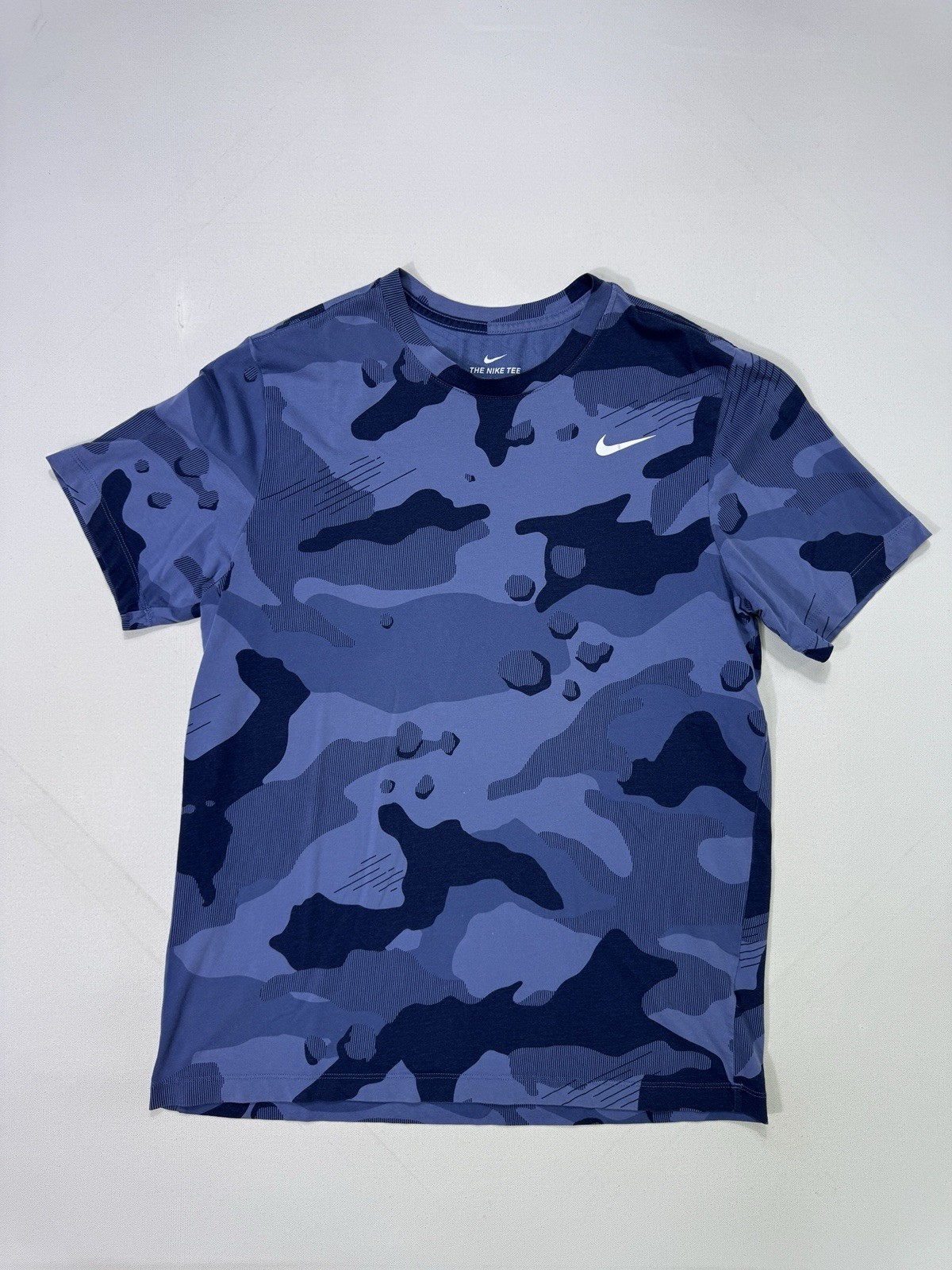 Nike Dri Fit Camo T Shirt Men's Large Blue Short Sleeve Swoosh BV7963-427 gallery