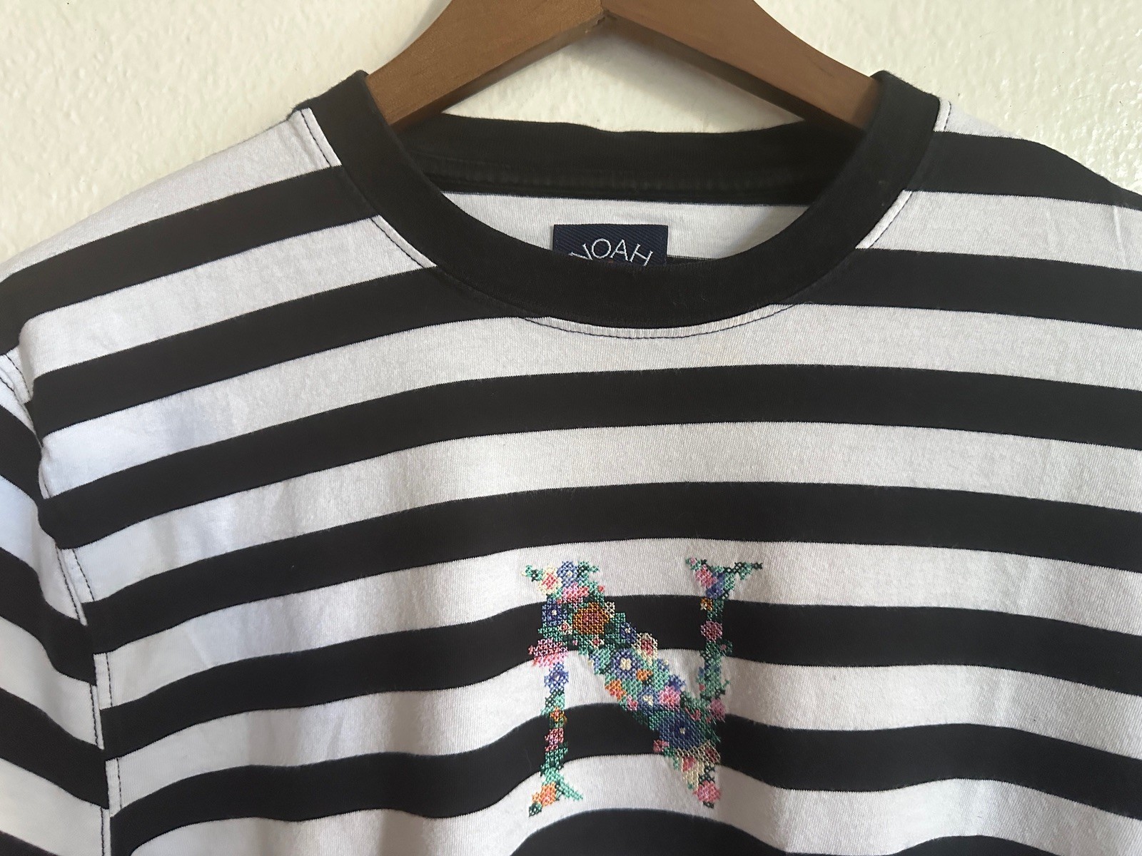 Noah NYC Floral Cross Stitch Embroidered N Striped T Shirt Black White Men M gallery
