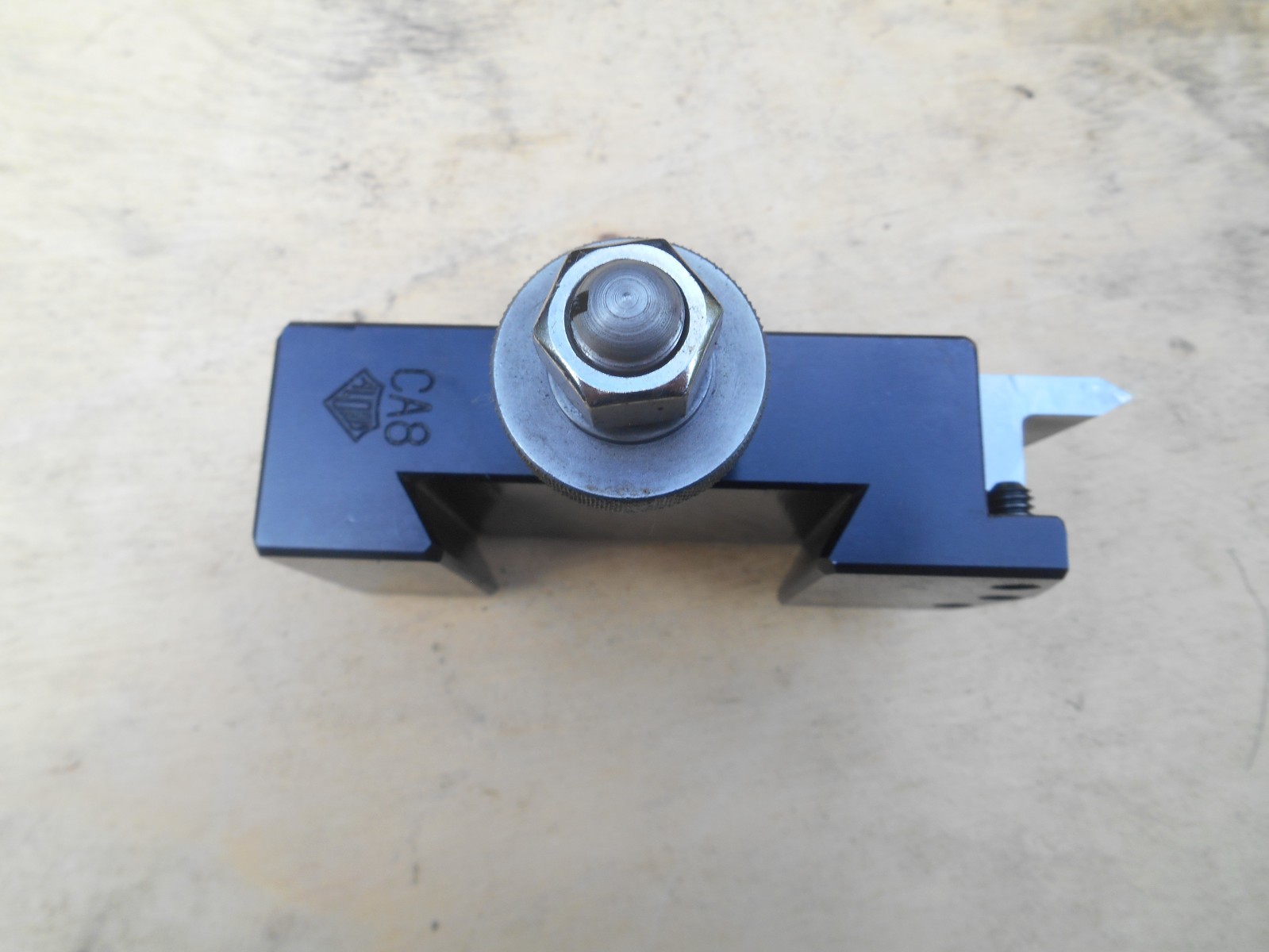 ALORIS CA8 QUICK CHANGE THREADING TOOL HOLDER , WITH P-4 CUTTER