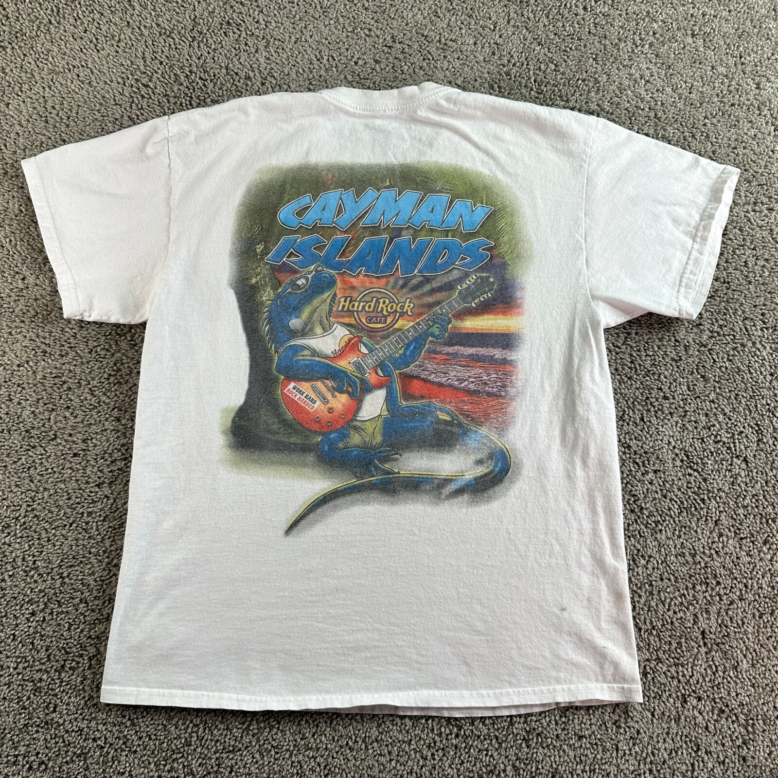 Hard Rock Cafe Caymen Islands Shirt Mens Large White Blue Iguana Short Sleeve