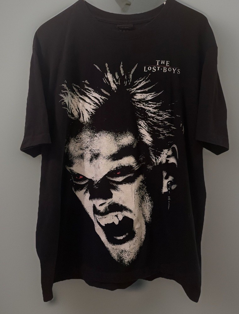 Dumbgood: The Lost Boys David Big Face Print Graphic TShirt Men’s Medium, Horror