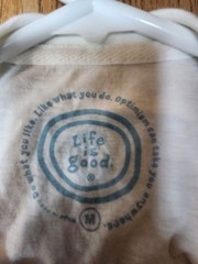 Life Is Good Good Catch Pattern Mens T-Shirt Size M. No Defects.
