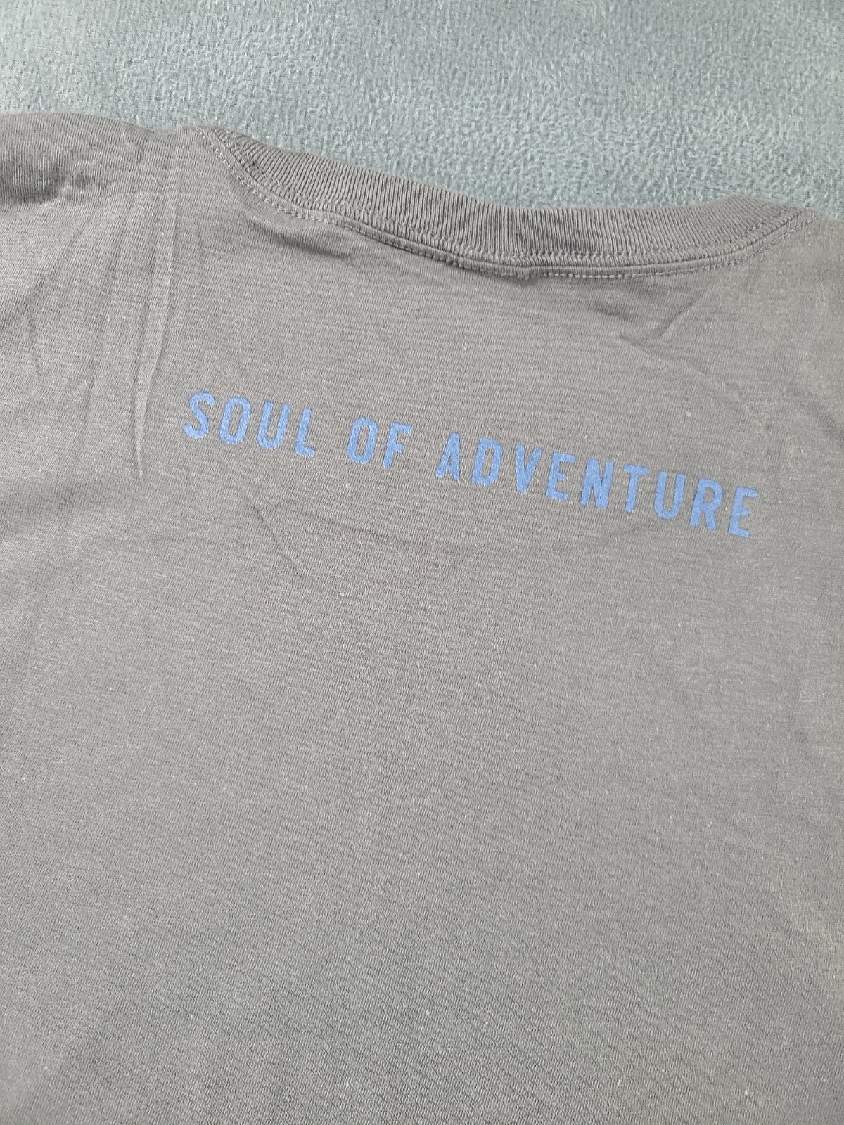 SA Soul Of Adventure Men's Longsleeve Gray Graphic Tee Size 2XL gallery