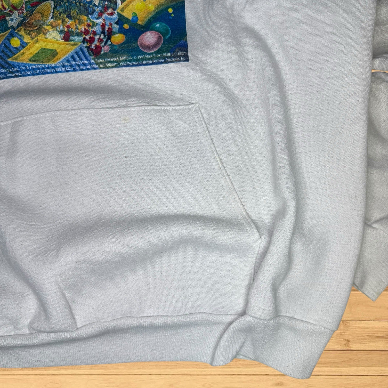 Vintage Macy's Thanksgiving Day Parade Snoopy Blues Clues Arthur sweatshirt gallery