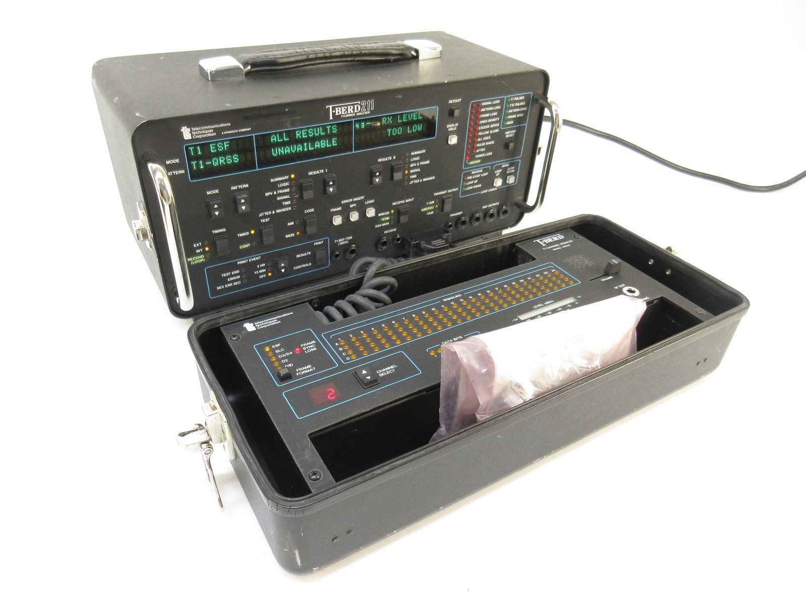 TTC T-BERD 211 T-Carrier Analyzer with T1 Channel Monitor Model: 40849