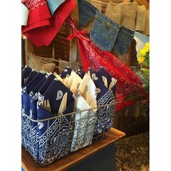 Unibasic Extra Large Polyester Paisley Bandanas 27 x 27 In – 6 Pack – Party and