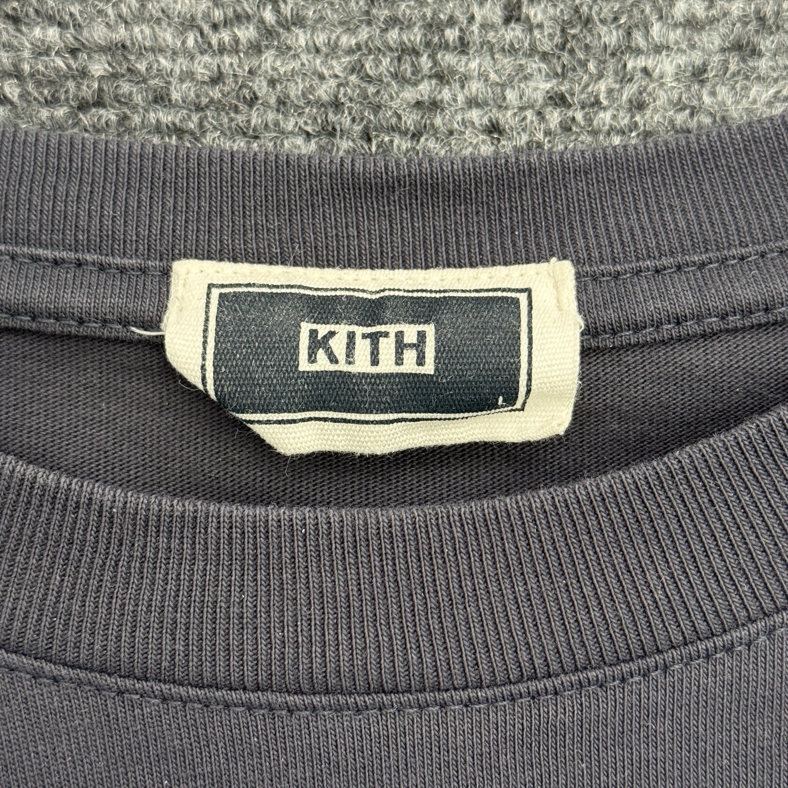 Kith New York Logo T-Shirt Dark Grey Graphic Tee Mens Large gallery