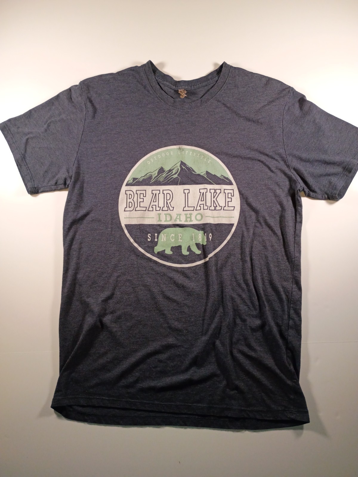 Bear Lake Idaho Since 1819 Outdoor Lifestyle Graphic Crew Neck T-Shirt XL gallery