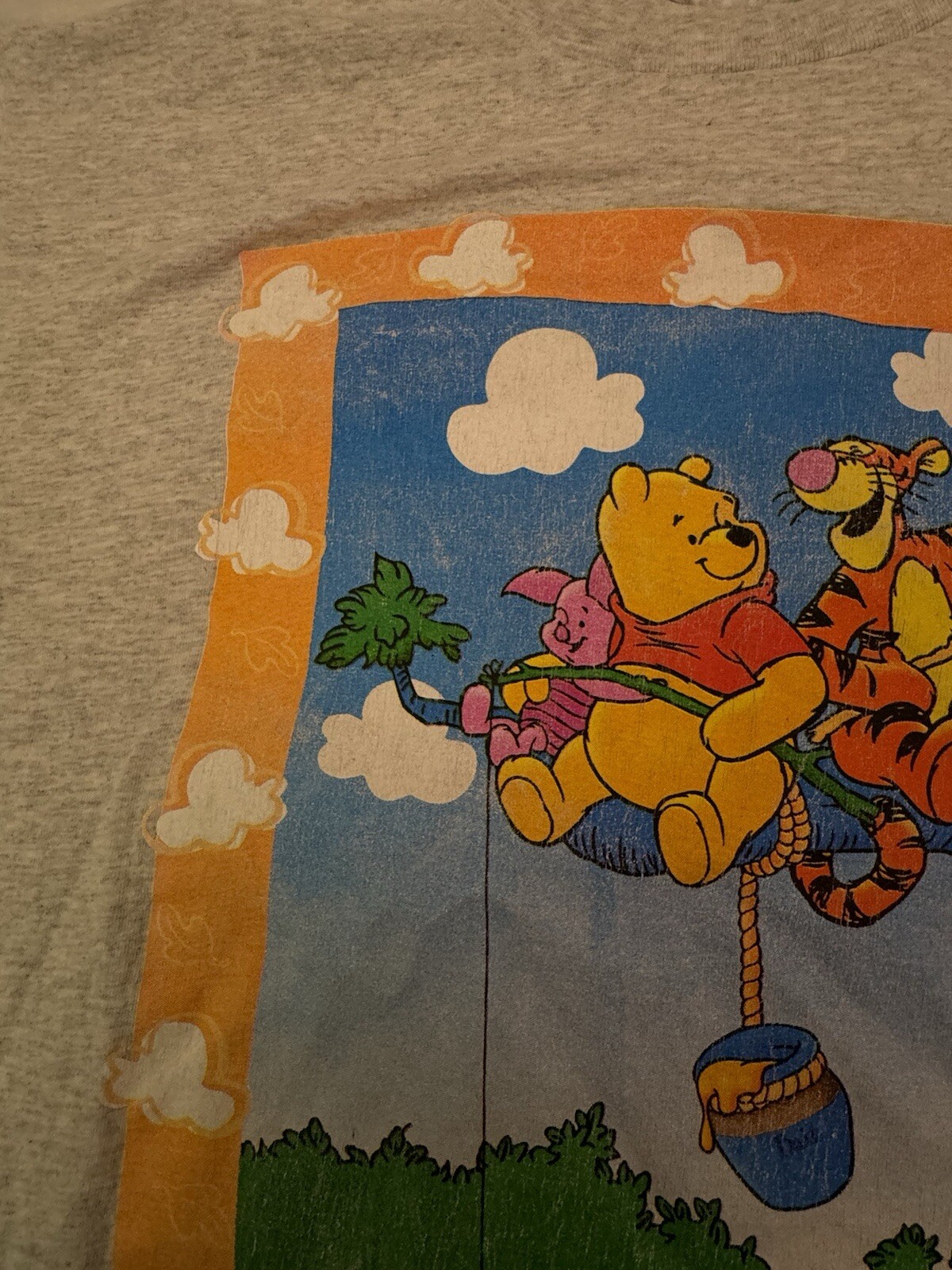 Vintage Disney Winnie the Pooh Tee T-Shirt 90s USA Tiger Good friends Stories L gallery