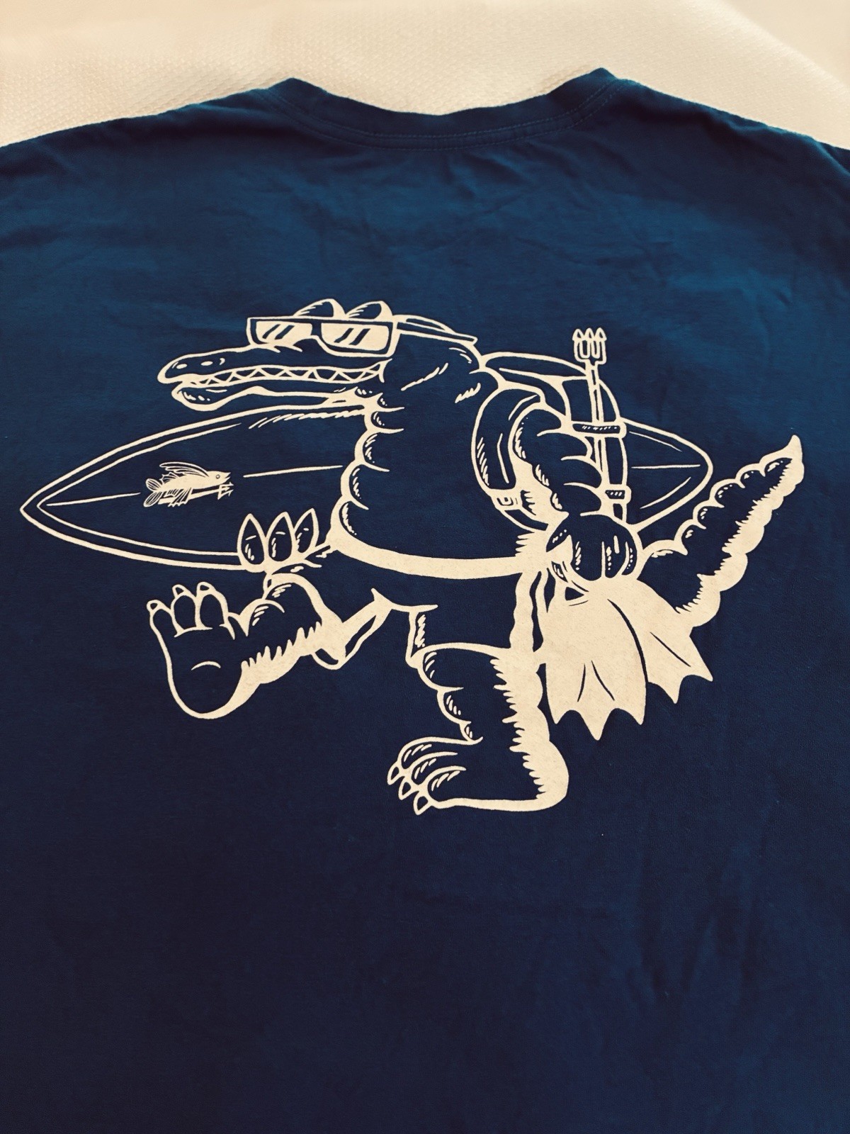 Patagonia Endless Blue Water People Gator Organic Pocket T-shirt Men’s Medium gallery