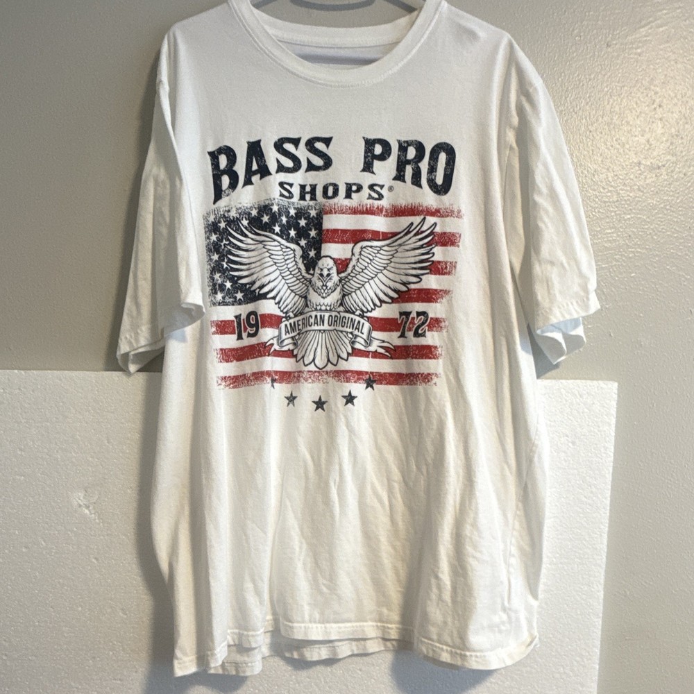 Bass Pro Shops Men’s White USA Flag Eagle Graphic Print Crew Neck T-Shirt XL