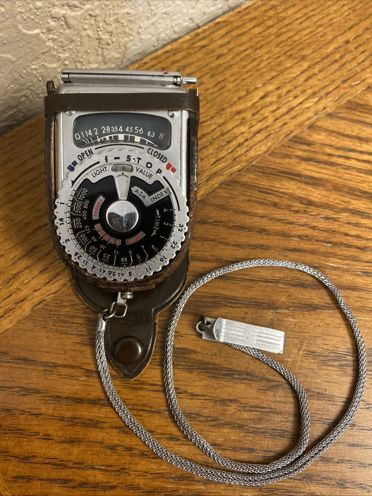 Vintage Sekonic Seiko L-6 / L-VI Photography Light Meter with Leather Case