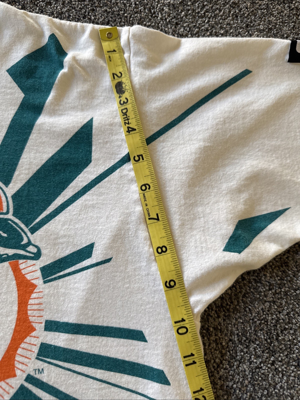 VTG 1996 STARTER Miami Dolphins T-Shirt Size Large Collision Shock Wave NFL Rare gallery