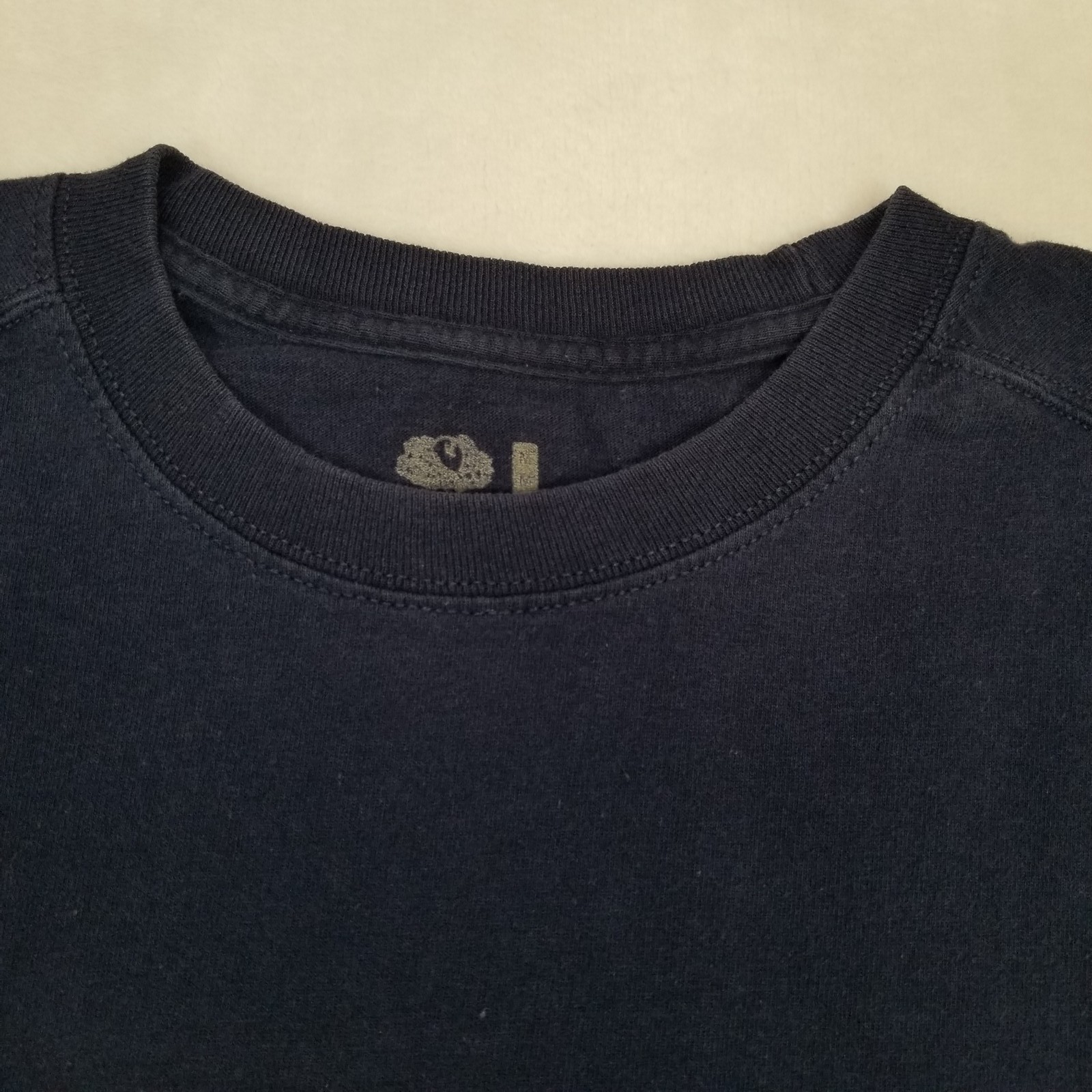 Fruit of the Loom Men's Medium Navy Blue Sleeveless Crewneck Tank Top Basic Fit gallery