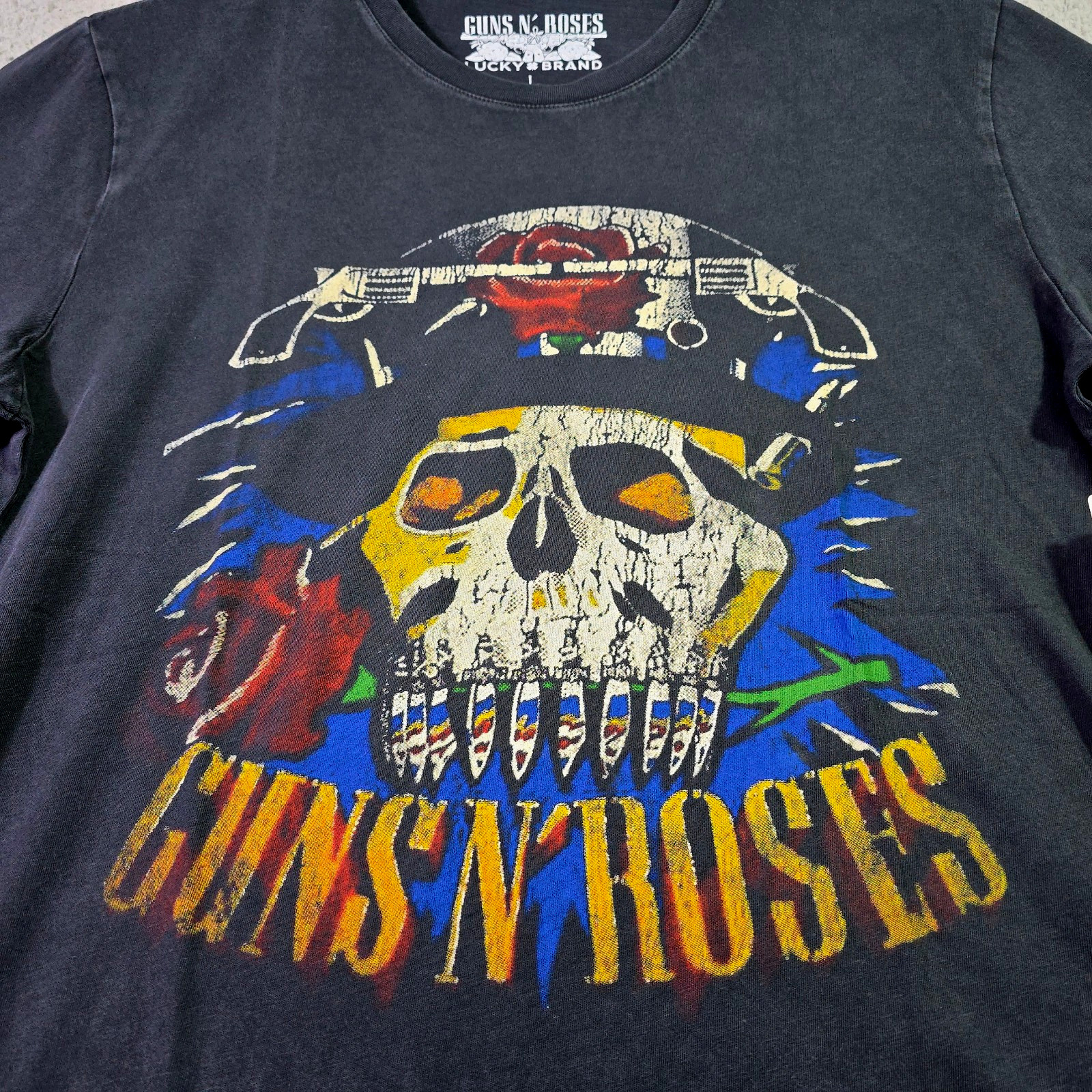 LUCKY BRAND Guns n Roses Mens Large Black Skull Casual Music Rock 80s Metal NWT gallery