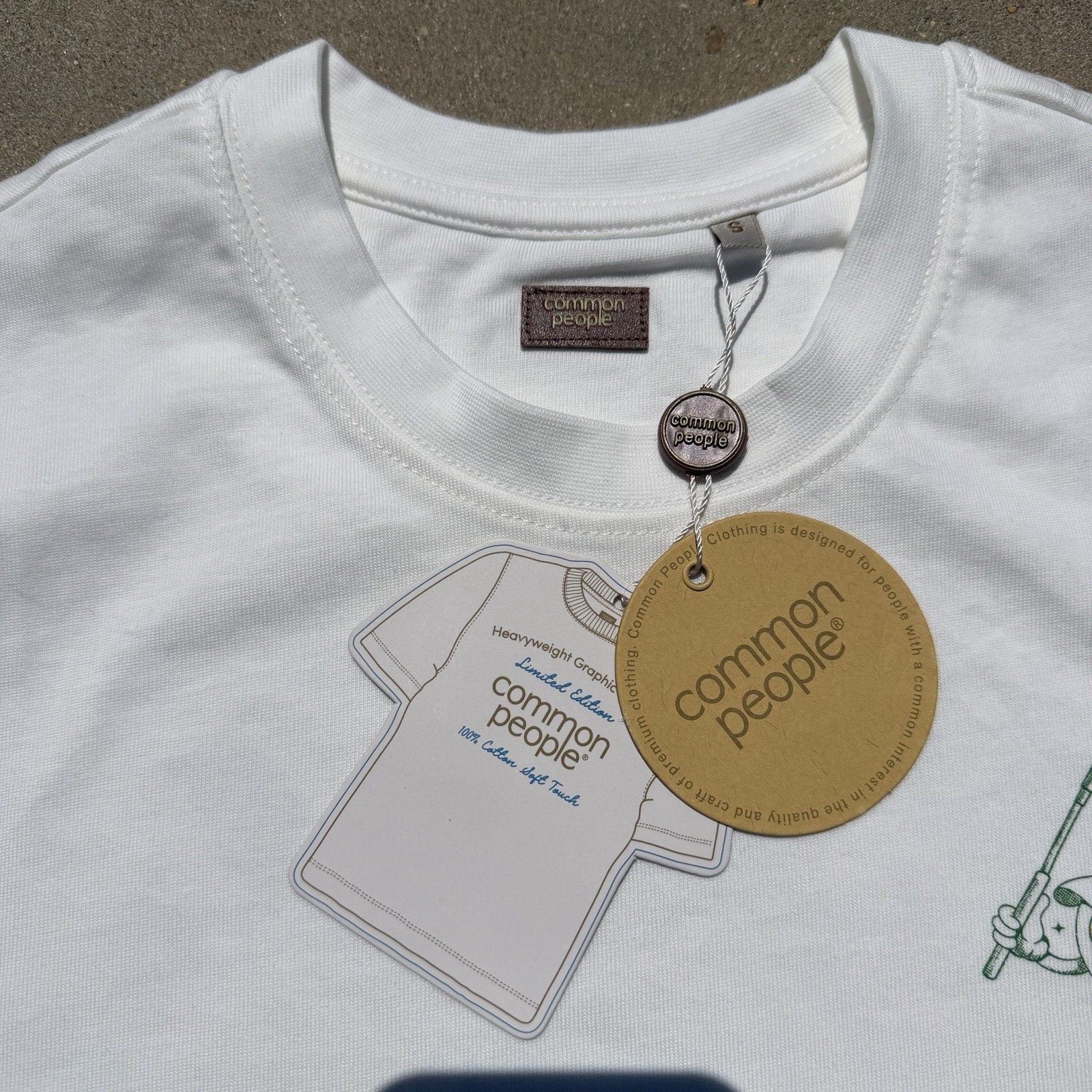 Common People Golf Club Tee Men’s Small White Graphic Shirt NWT gallery