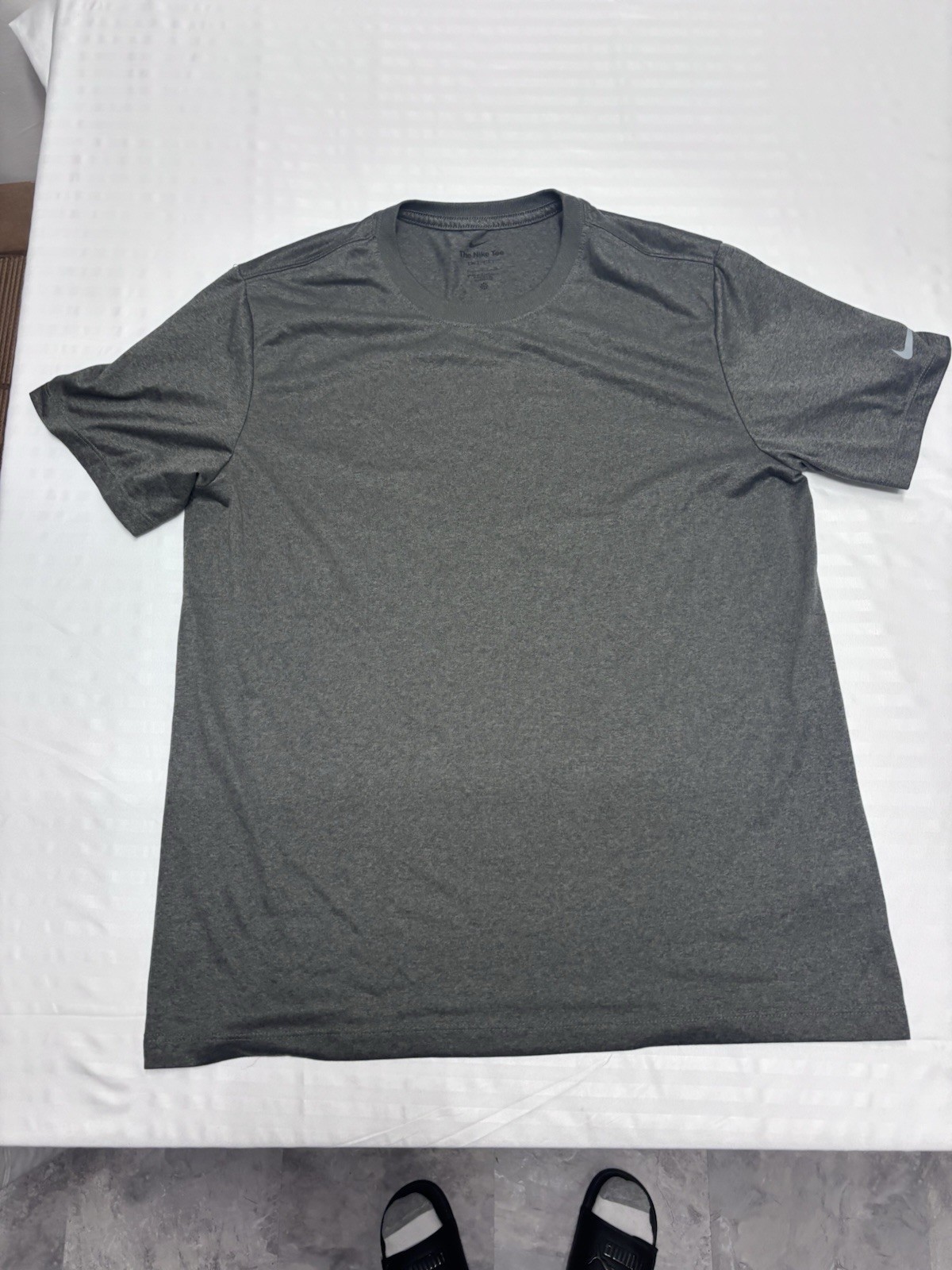 Original The Nike Tee Core Men's Athletic Cut Short Sleeve Shirt Cotton Large G gallery
