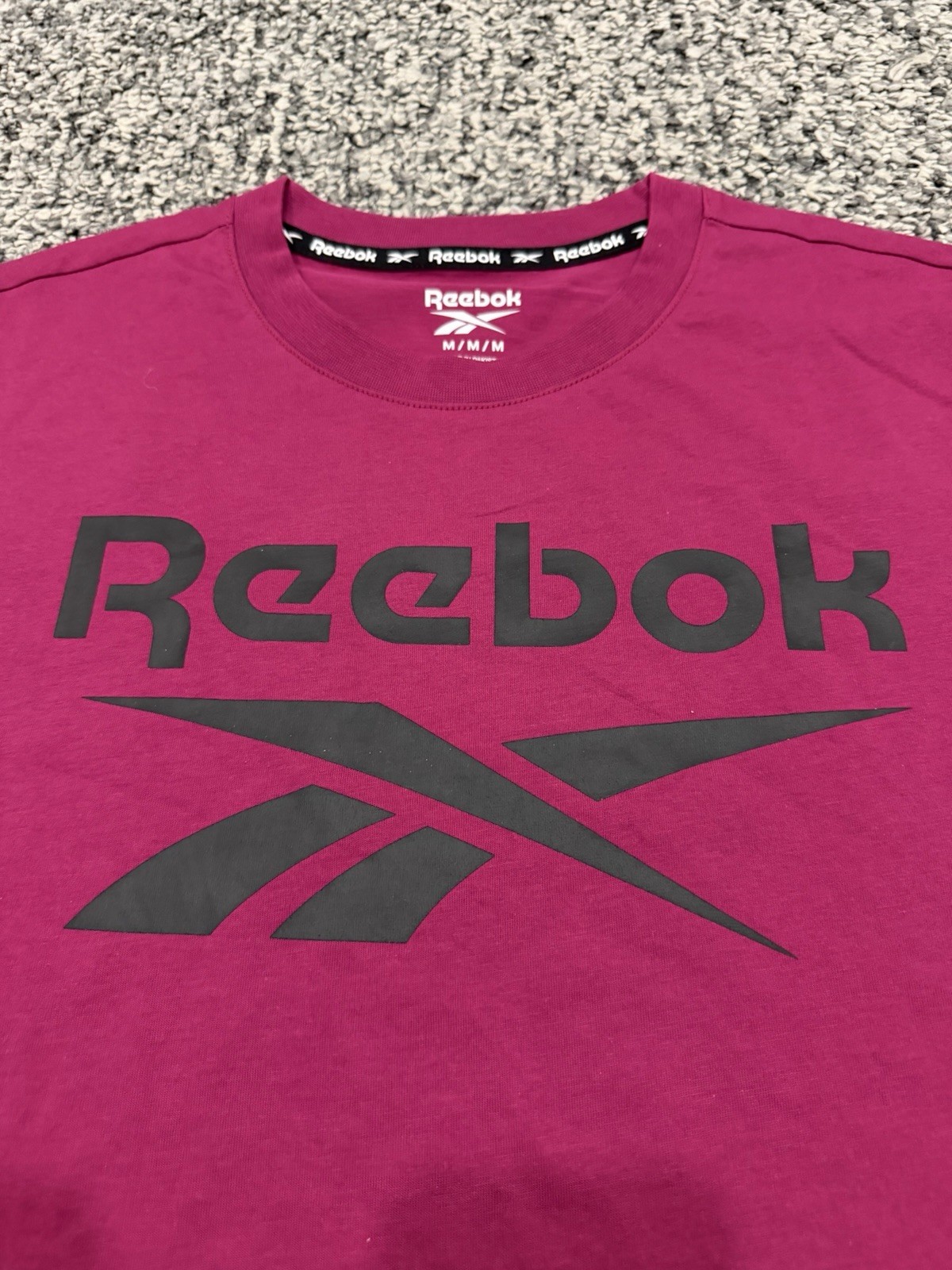 Reebok Mens Identity 100% Cotton Tee Shirt - Very Berry - Medium -Brand NWT! gallery