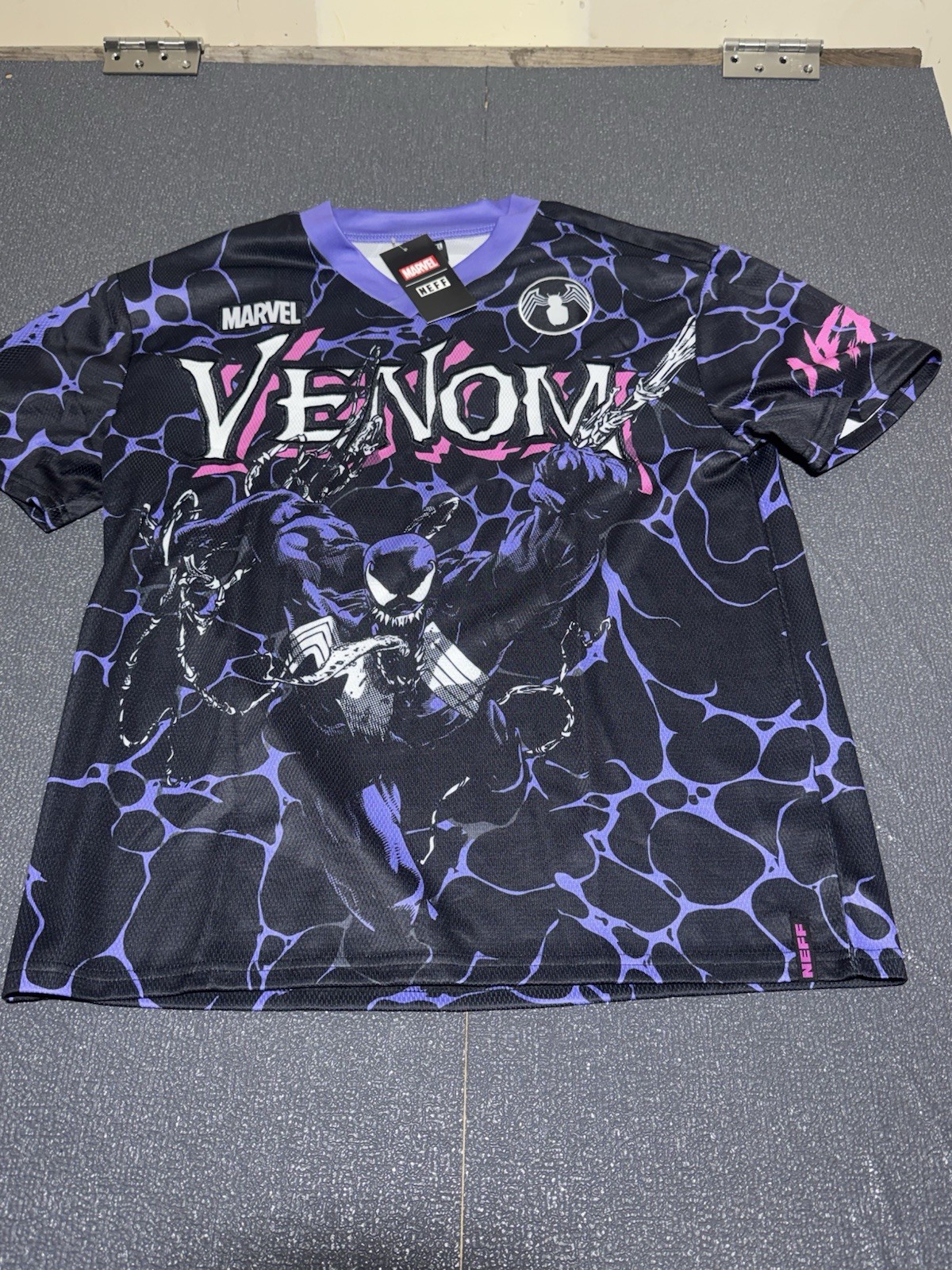 Neff x Marvel Venom Jersey Men’s Size Large Black Purple Embroidered NEW