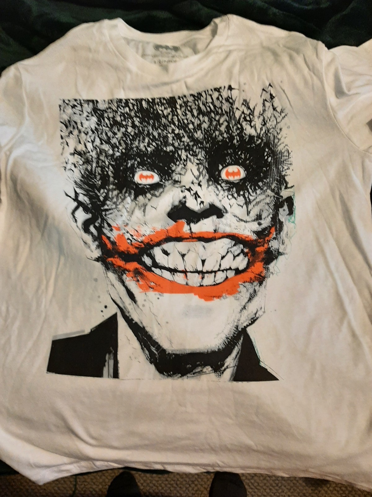New Mad Engine Batman The Joker Tshirt Size S(34-36) gallery