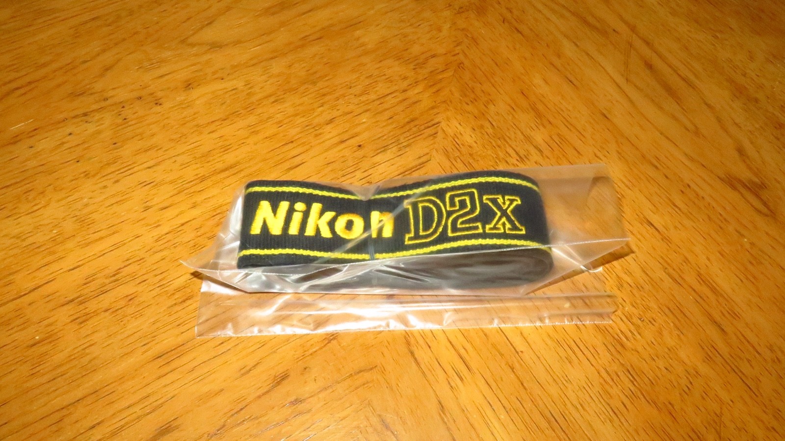 Orignal Nikon D2X Genuine DSLR Camera Neck Strap – Excellent