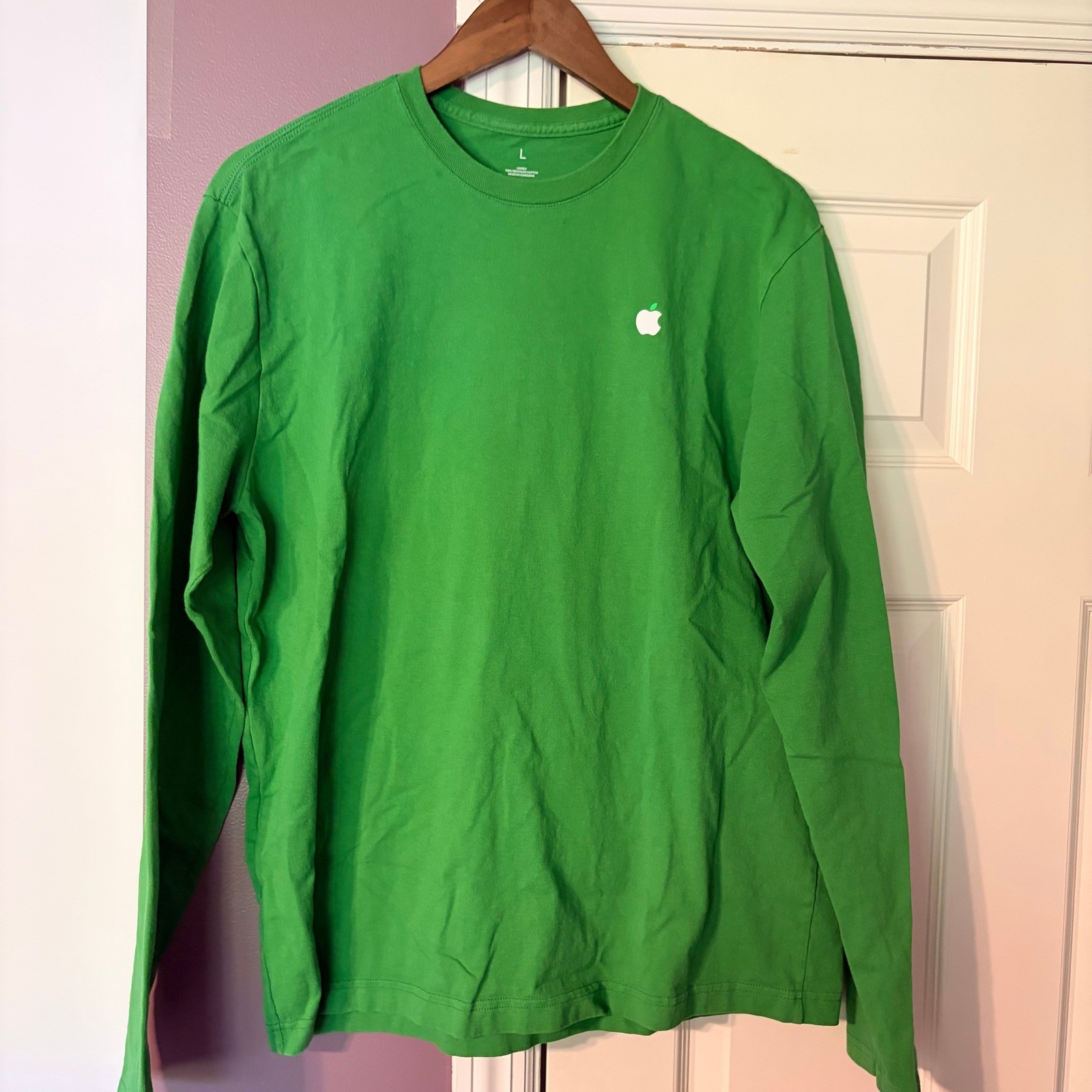 Apple Long Sleeve Shirt Large Tech Promo Green Recycled Cotton Crew Neck Tee gallery